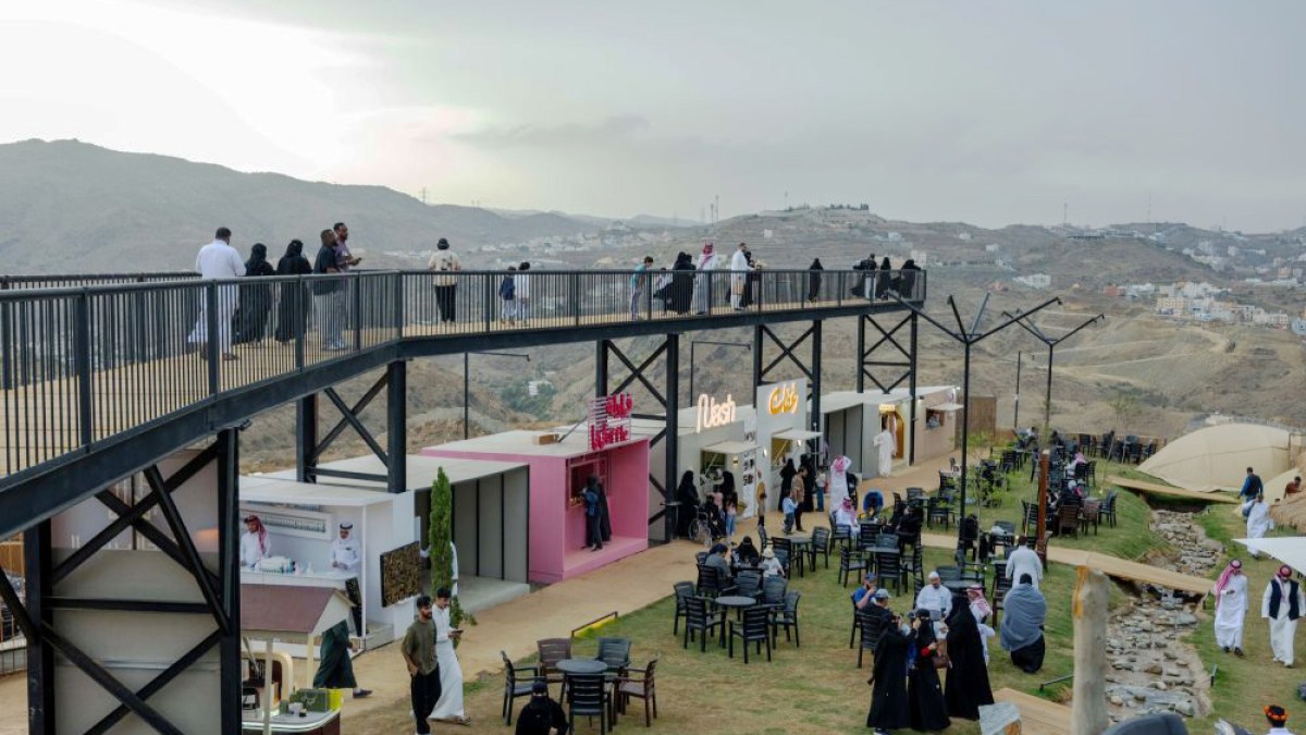 "نجمة ونهر".. مقصد جديد في مدينة أبها السعودية