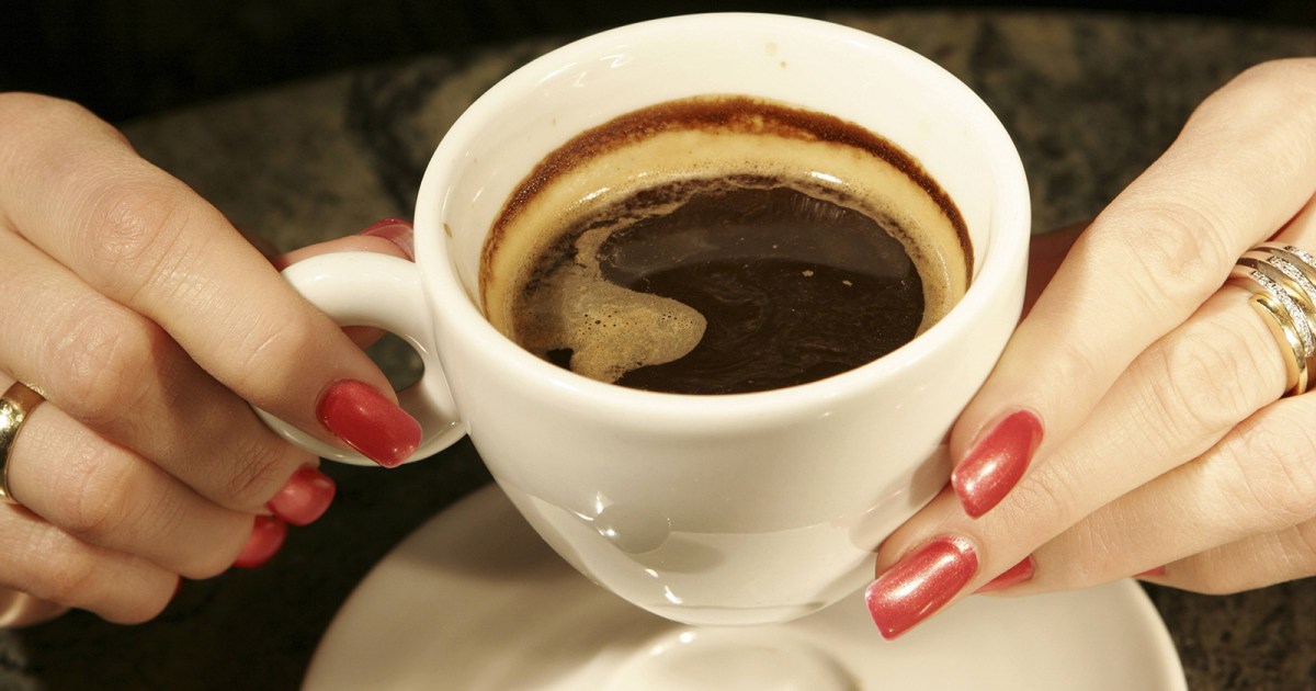 الكافيين يطارد المراهقين في موسم الامتحانات.. انتباه لحظي ومتاعب تدوم