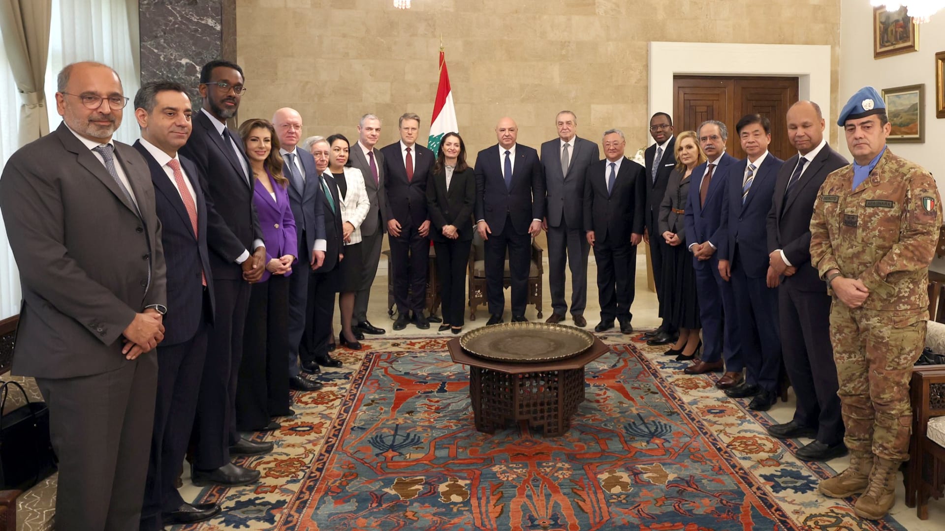 الرئيس اللبناني لوفد مجلس الأمن: اعتمدنا خيار المفاوضات مع إسرائيل و"لا رجعة للوراء"