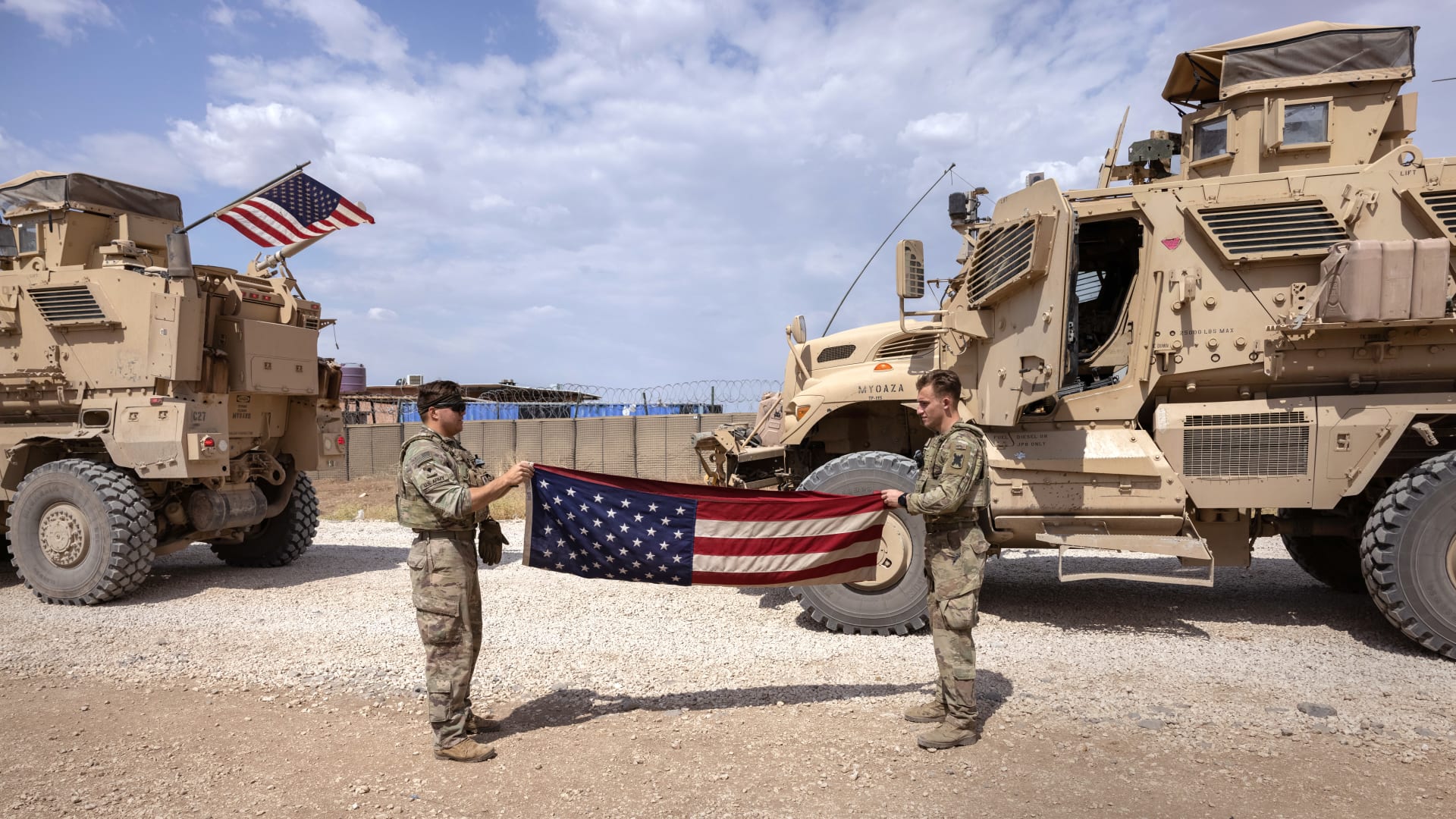 السعودية.. أول تعليق رسمي على "كمين داعش" في سوريا ومقتل جنود بدورية مشتركة أمريكية سورية