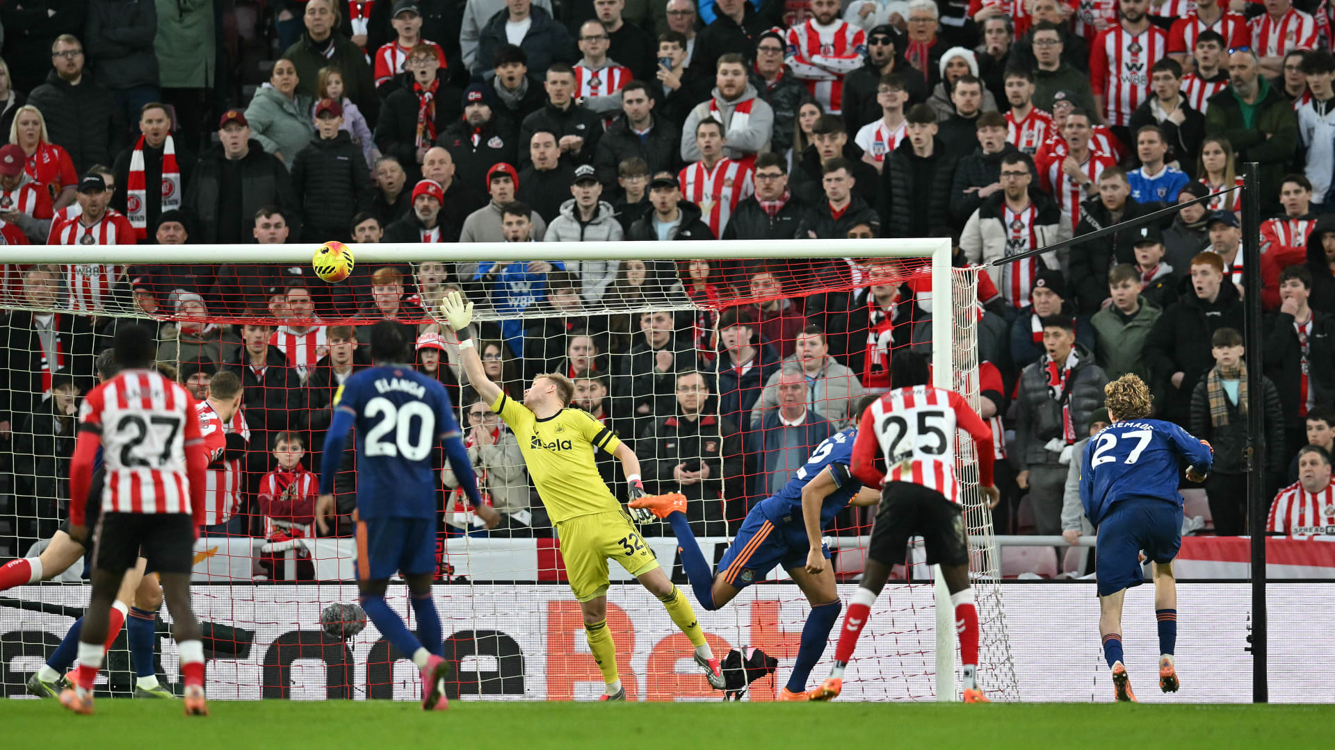 لم يضع شعاره واسمه في لوحة الملعب.. تصرف غريب من فريق سندرلاند مع جاره نيوكاسل