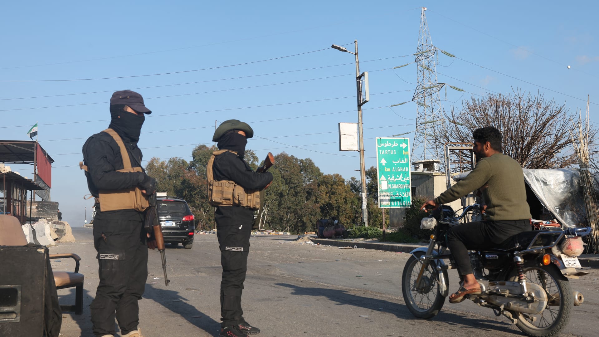 فيديو متداول لـ"احتفال مؤيدي الحكومة السورية" بهجوم تدمر.. هذه حقيقته