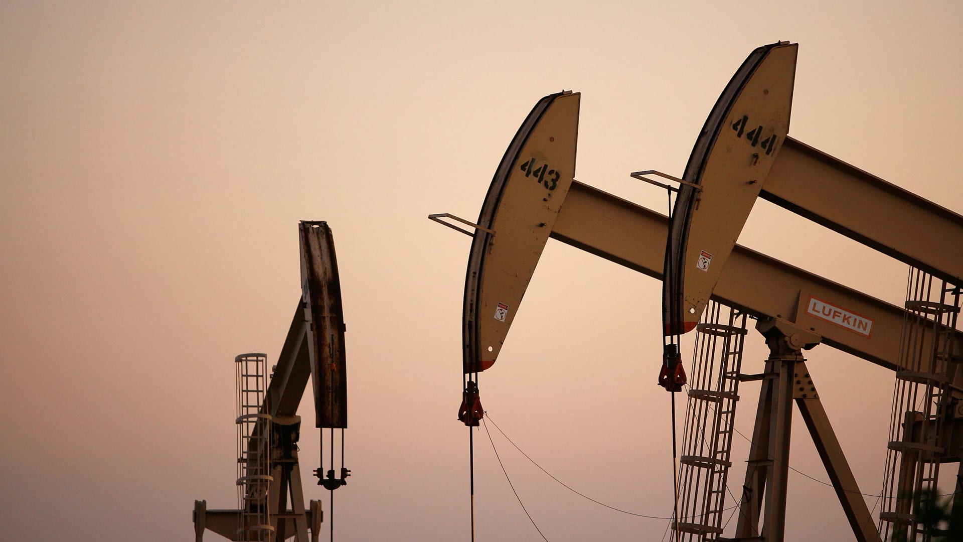 منها عربية.. قائمة الدول ذات أكبر احتياطي للنفط الخام لعام 2024