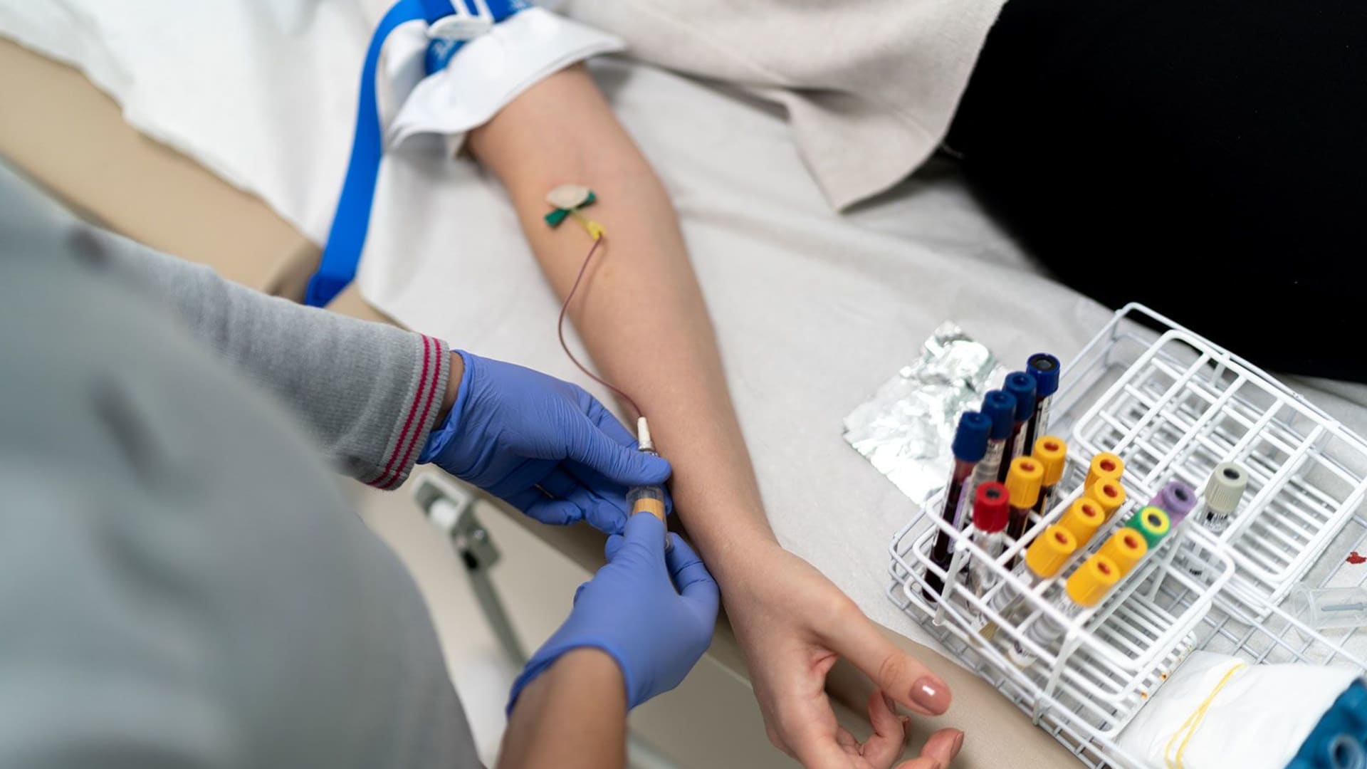 تعفن الدم أو الإنتان.. أعراض شائعة تتطلب علاجًا فوريًا