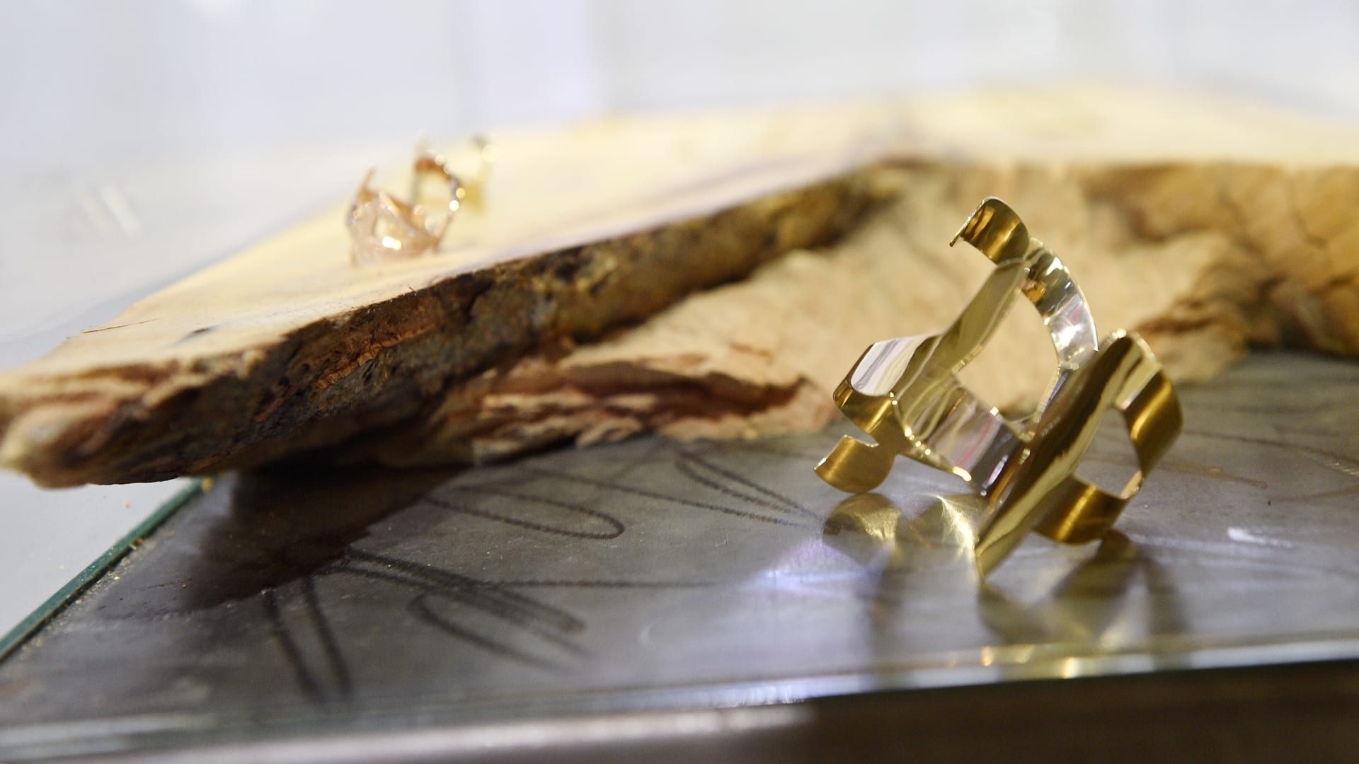 نادين قانصوه…مجوهرات تتحدث اللغة العربية بروح معاصرة