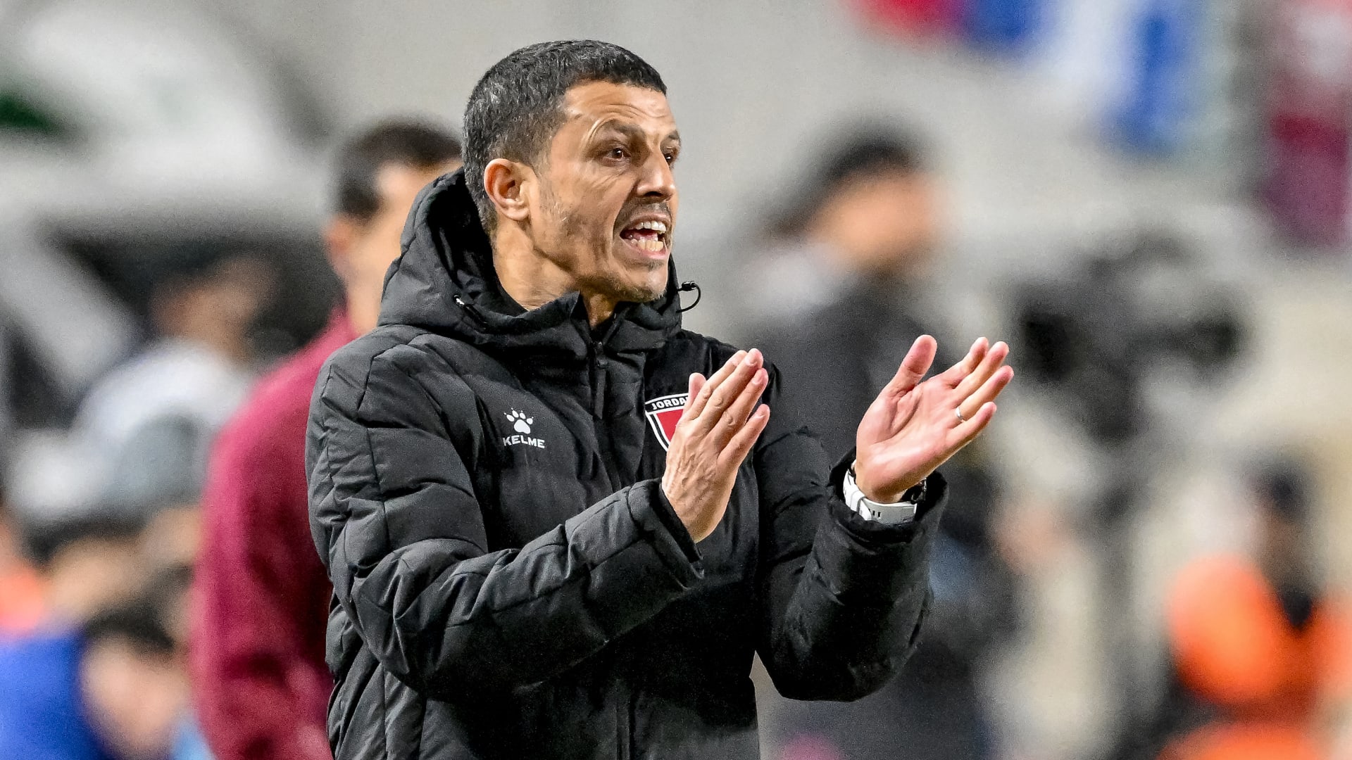 "لا يضرّه تحقيق الفضية".. مدرب الأردن يمازح مواطنه طارق السكتيوي قبل النهائي مع المغرب