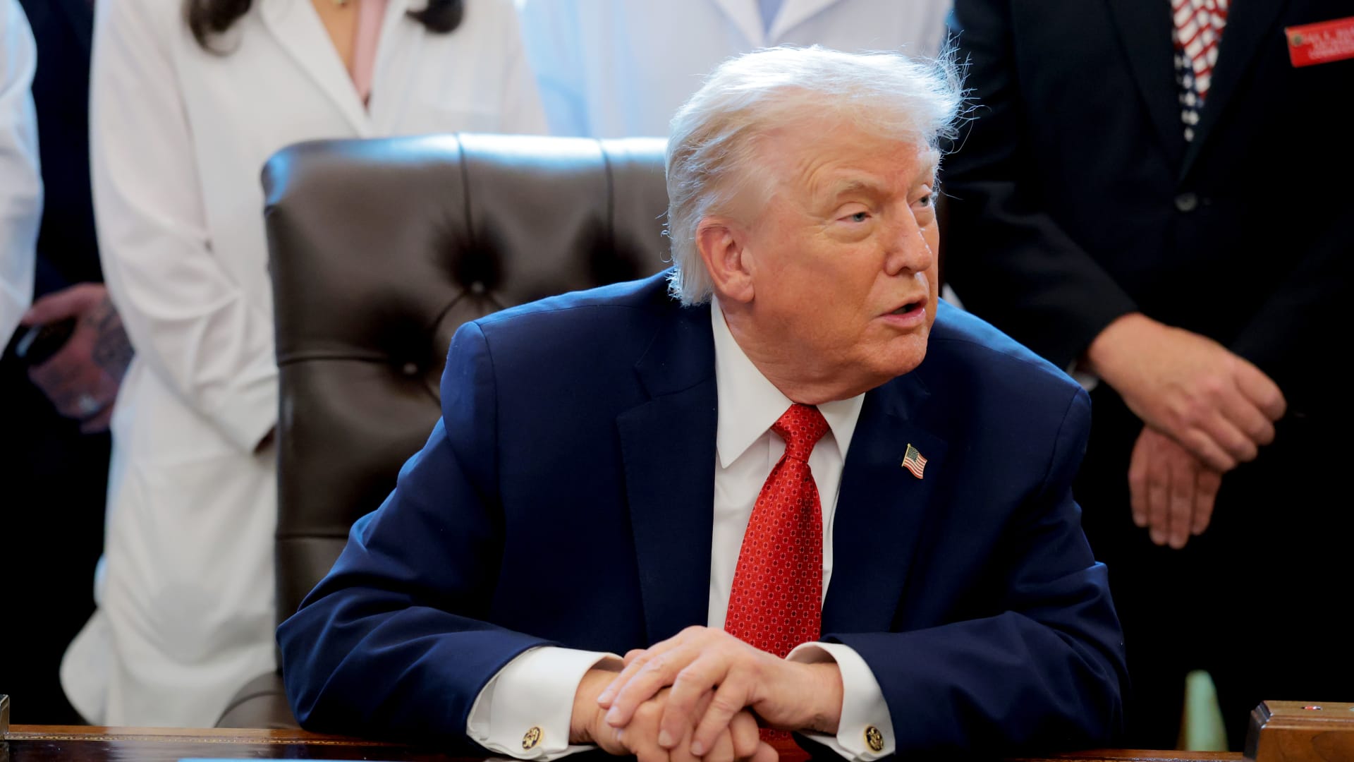 ترامب: لا أستبعد احتمال نشوب حرب مع فنزويلا.. ومادورو يعرف تحديدا ما أريده