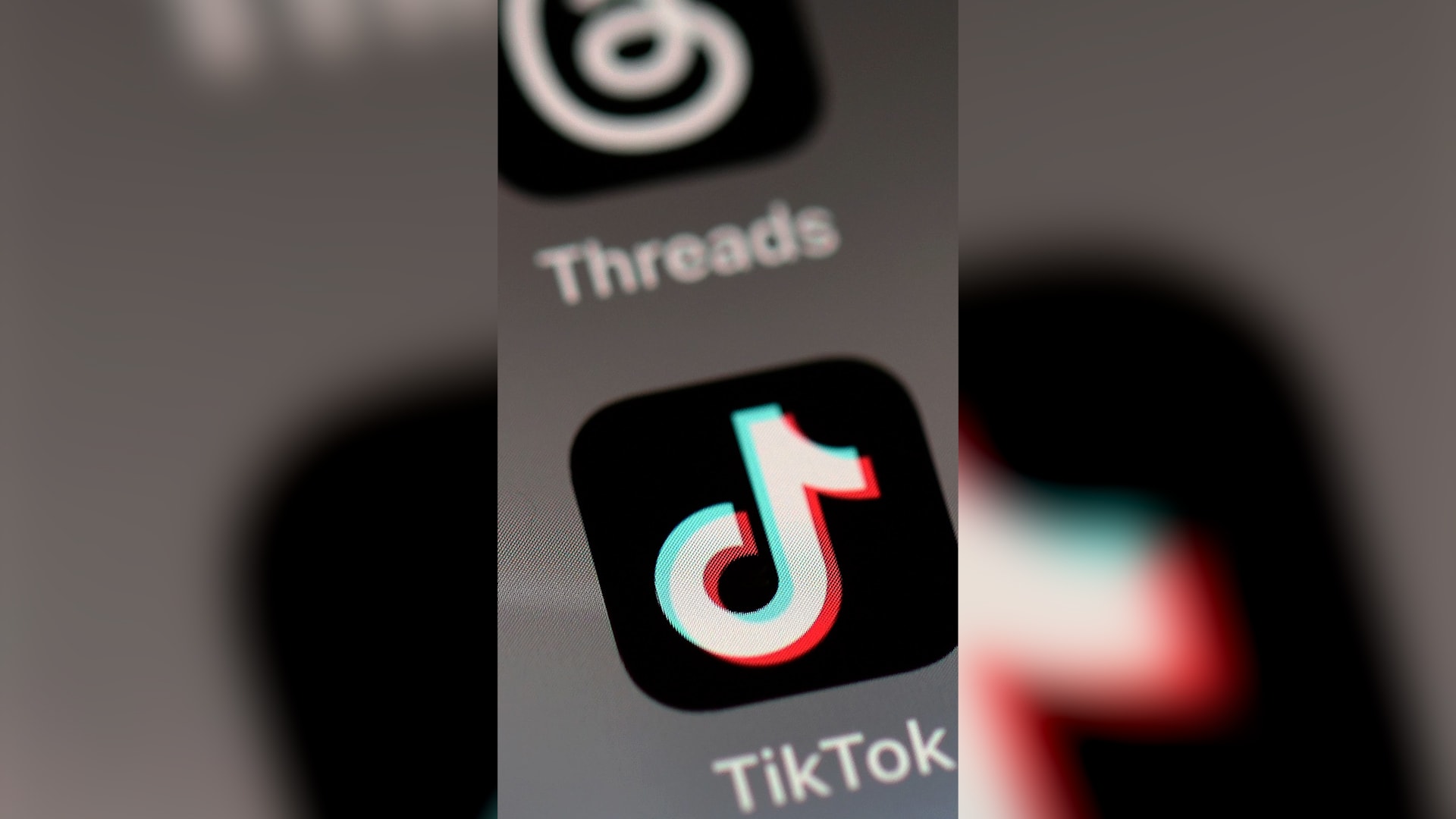 مراسلة CNN تشرح تفاصيل صفقة "تيك توك" الأمريكي.. من يسيطر على التطبيق؟