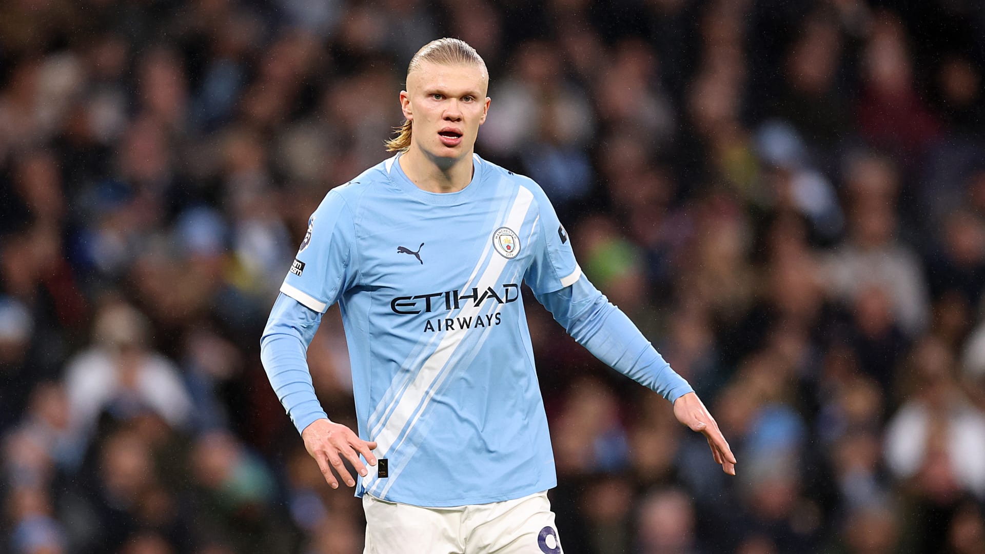 هالاند يعادل عدد أهداف رونالدو في الدوري الإنجليزي.. كم أصبح برصيده؟