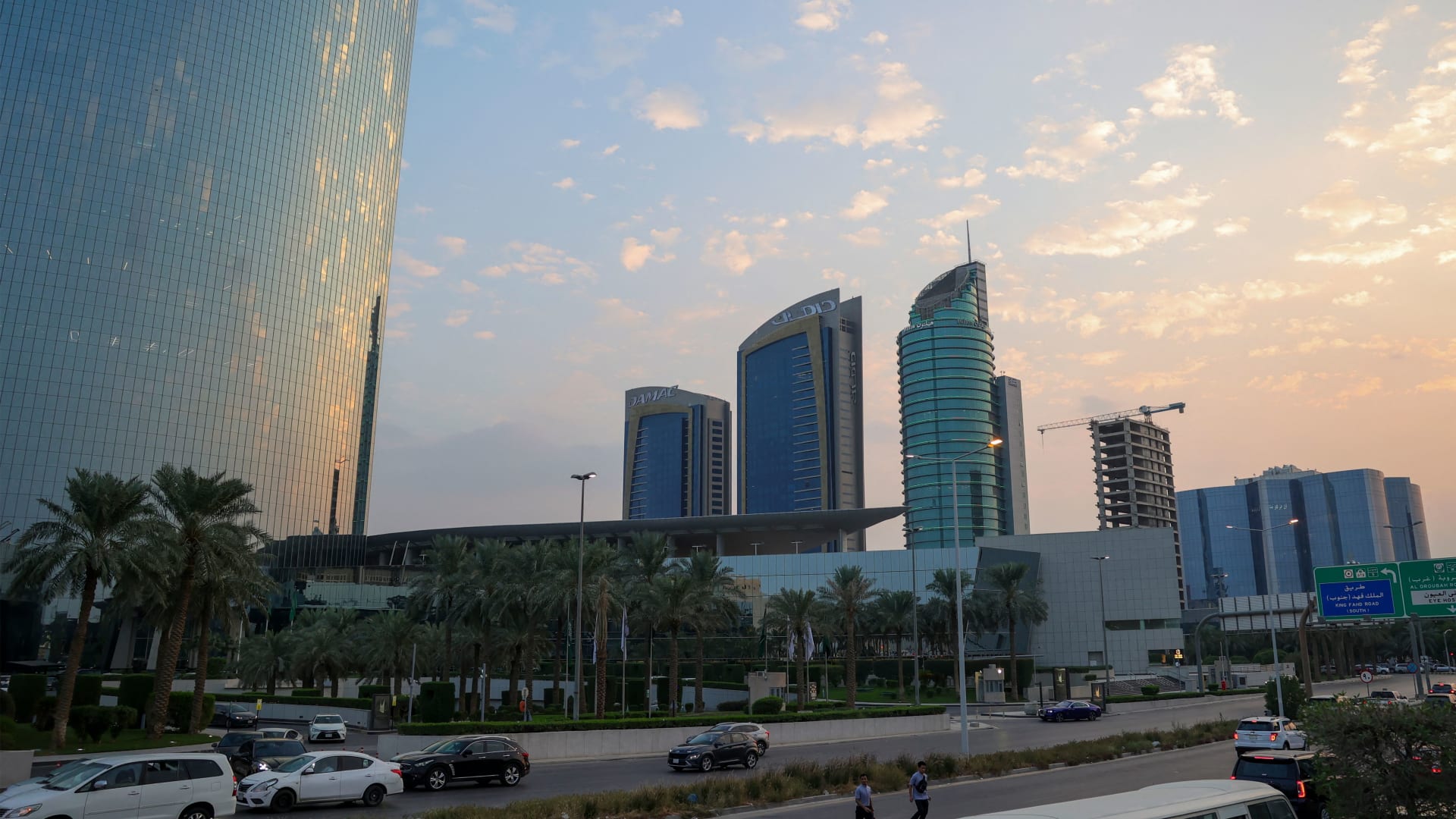 السعودية: الداخلية تعلن إعدام شخصين في مكة وتكشف عن هويتهما وجريمتهما