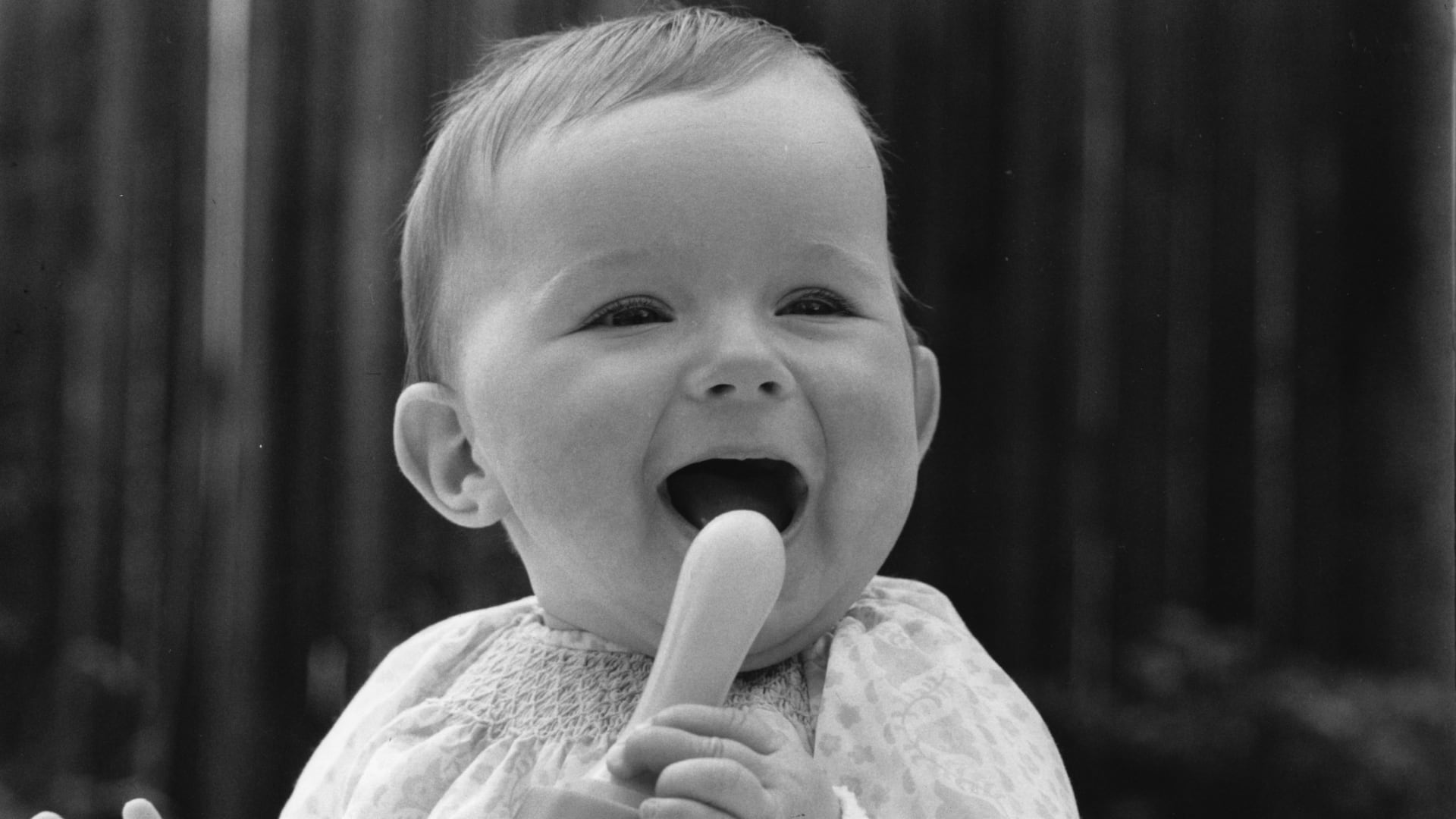 أدوات منزلية بسيطة مفيدة جدًا لتحفيز نمو طفلك