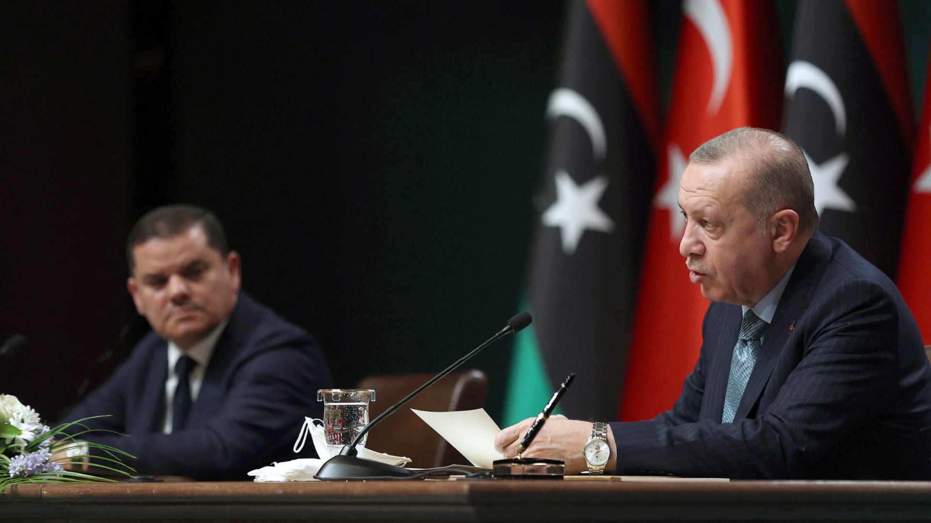 تركيا تعلن فتح تحقيق بشأن سقوط طائرة رئيس الأركان الليبي