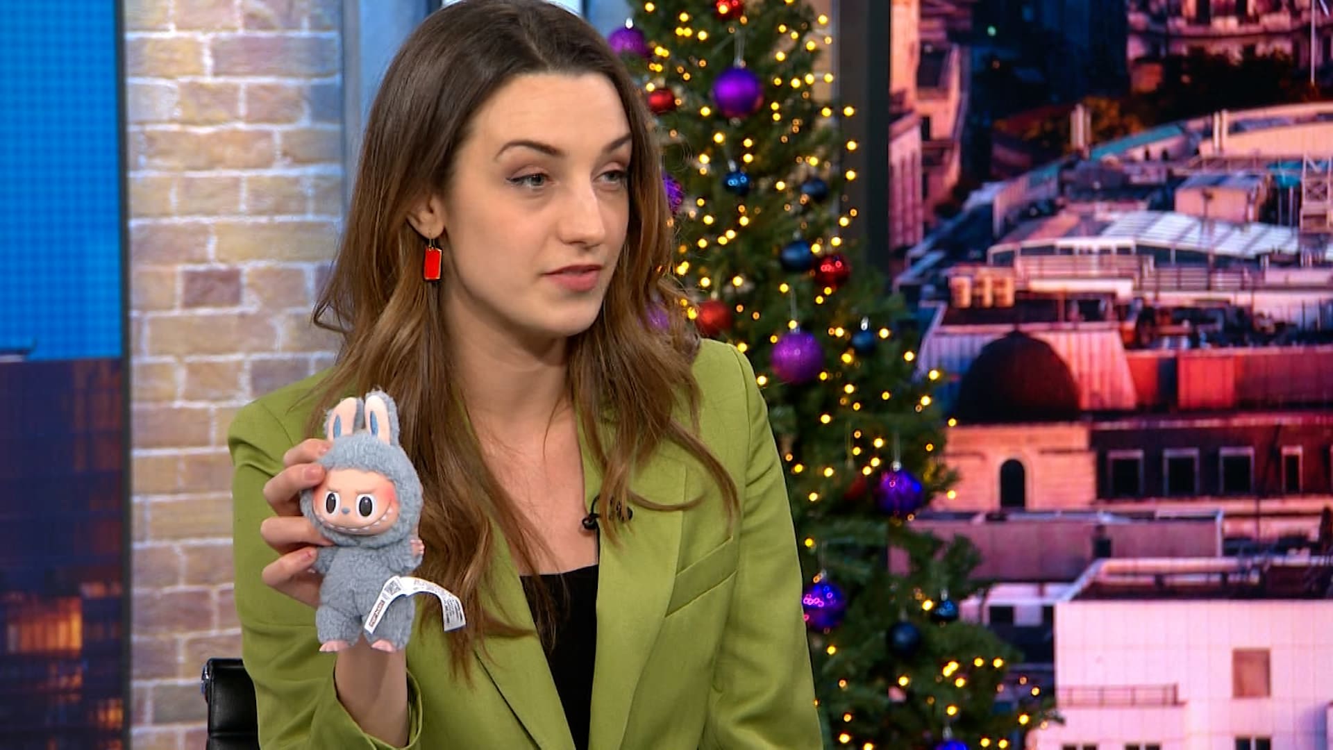 من بينها "لابوبو".. هؤلاء أبرز "الرابحين والخاسرين" في سوق المال لعام 2025