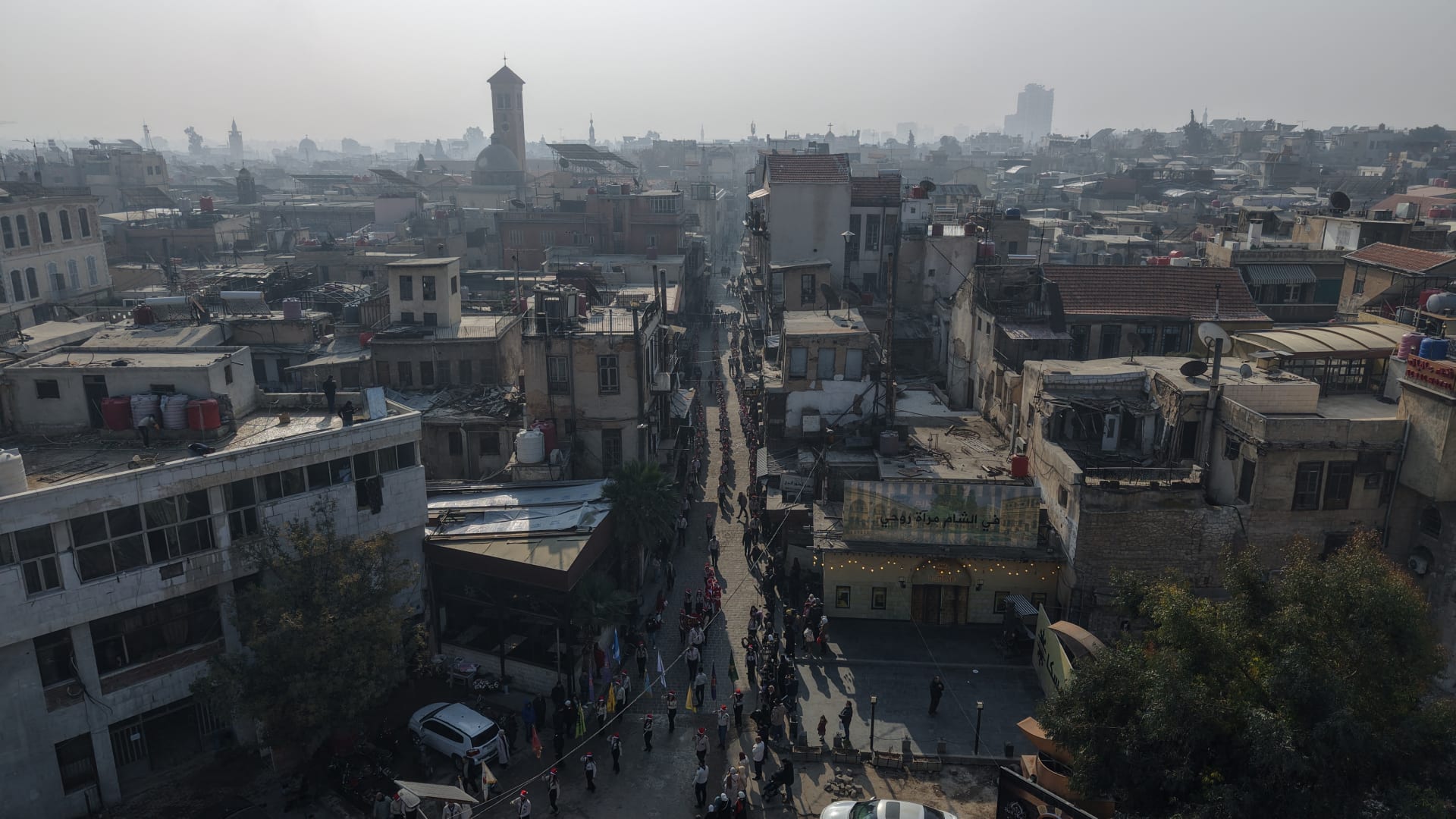 فيديو متداول لـ"تهديد باستهداف العلويين والمسيحيين" في سوريا.. هذه حقيقته