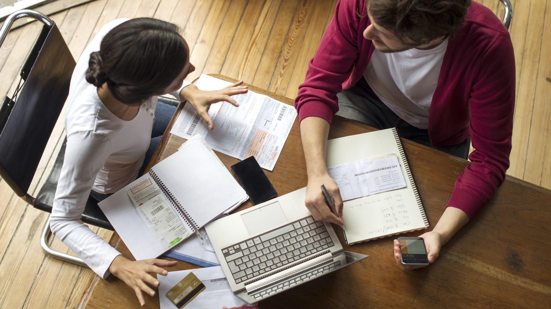 بحسب الخبراء.. ما هي أكثر الخلافات المالية شيوعًا بين الأزواج؟