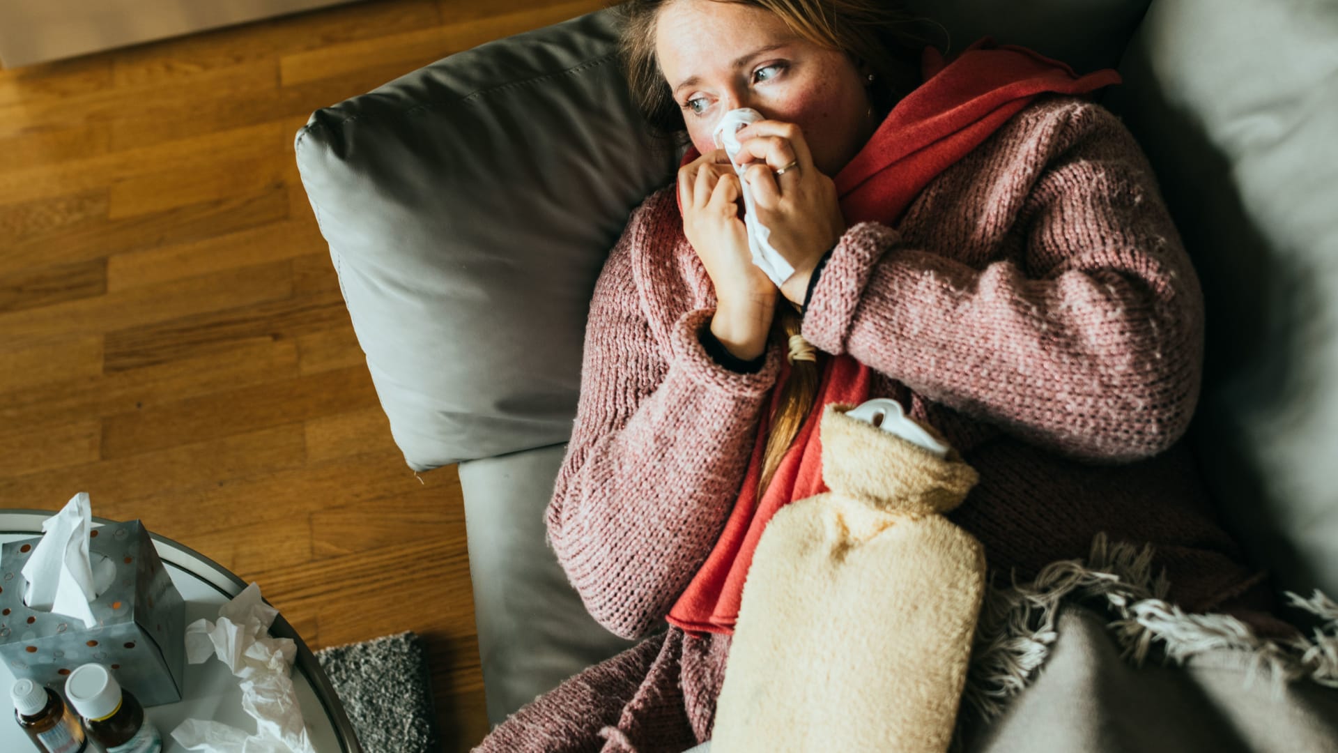 دواء "تاميفلو" ليس العلاج الوحيد المتاح للإنفلونزا.. إليك خيارات أخرى تُوفّر الراحة