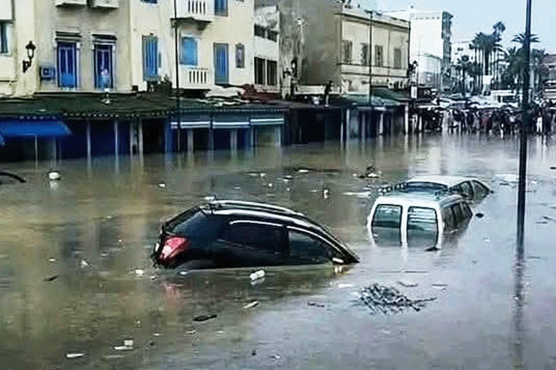 مصرع 14 شخصا في فيضانات مفاجئة بالمغرب