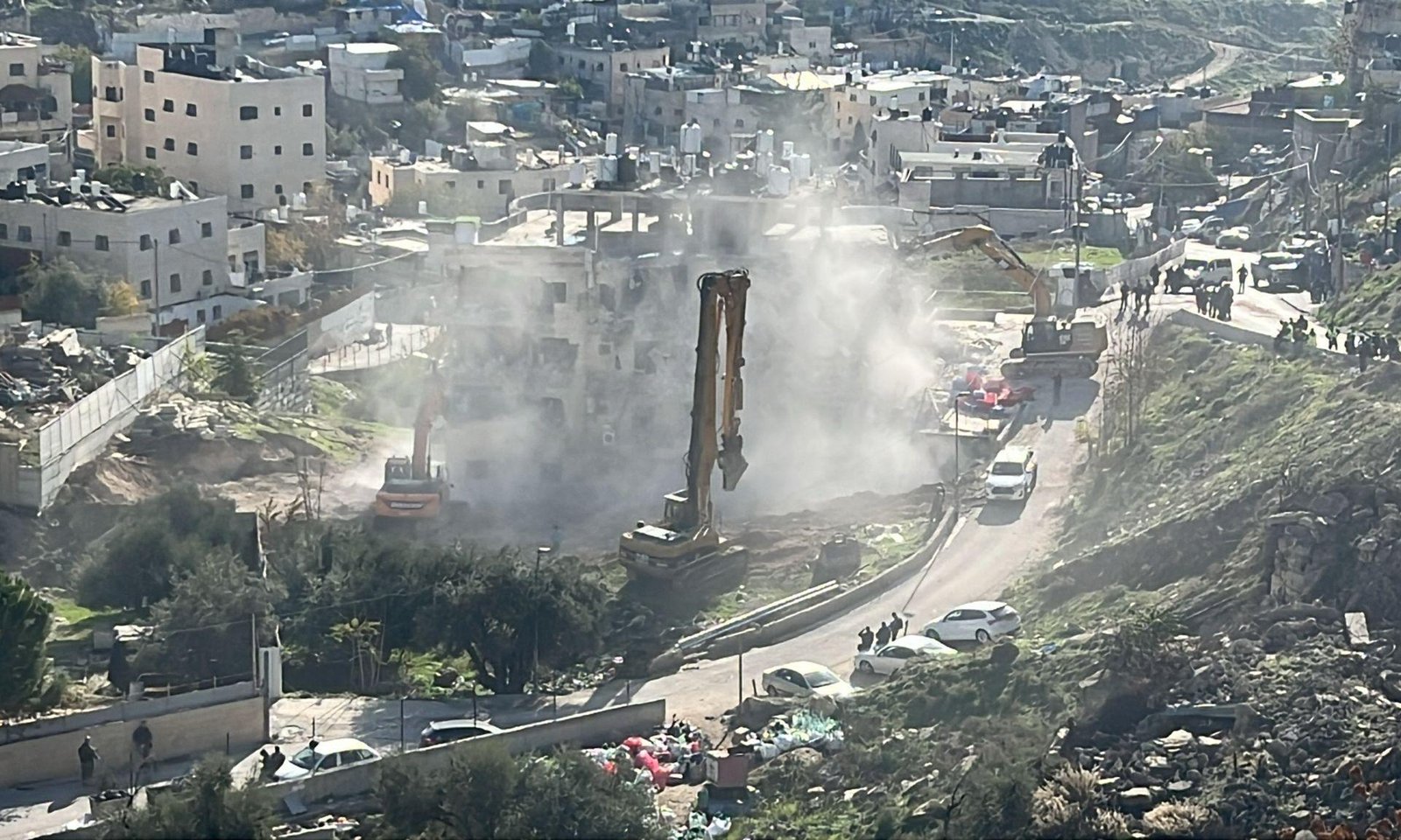 الاحتلال يهدم بناية جنوبي القدس وينّفذ اقتحامات بالخليل 3 D8A7D984D988D8B3D8A7D8A6D8B7 1766389327