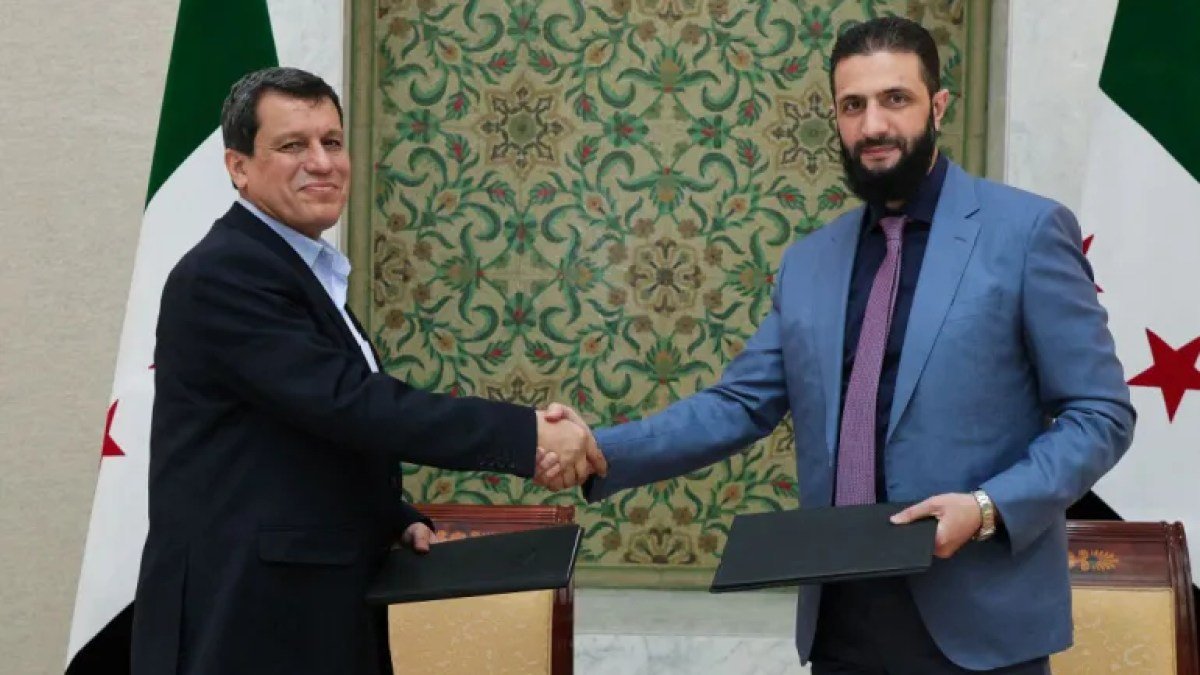 رويترز: دمشق وقسد تتفاوضان لتنفيذ اتفاق الدمج في مؤسسات الدولة 2 D98AD8B3D8A8D98AD8B3 1742316412 1766082491