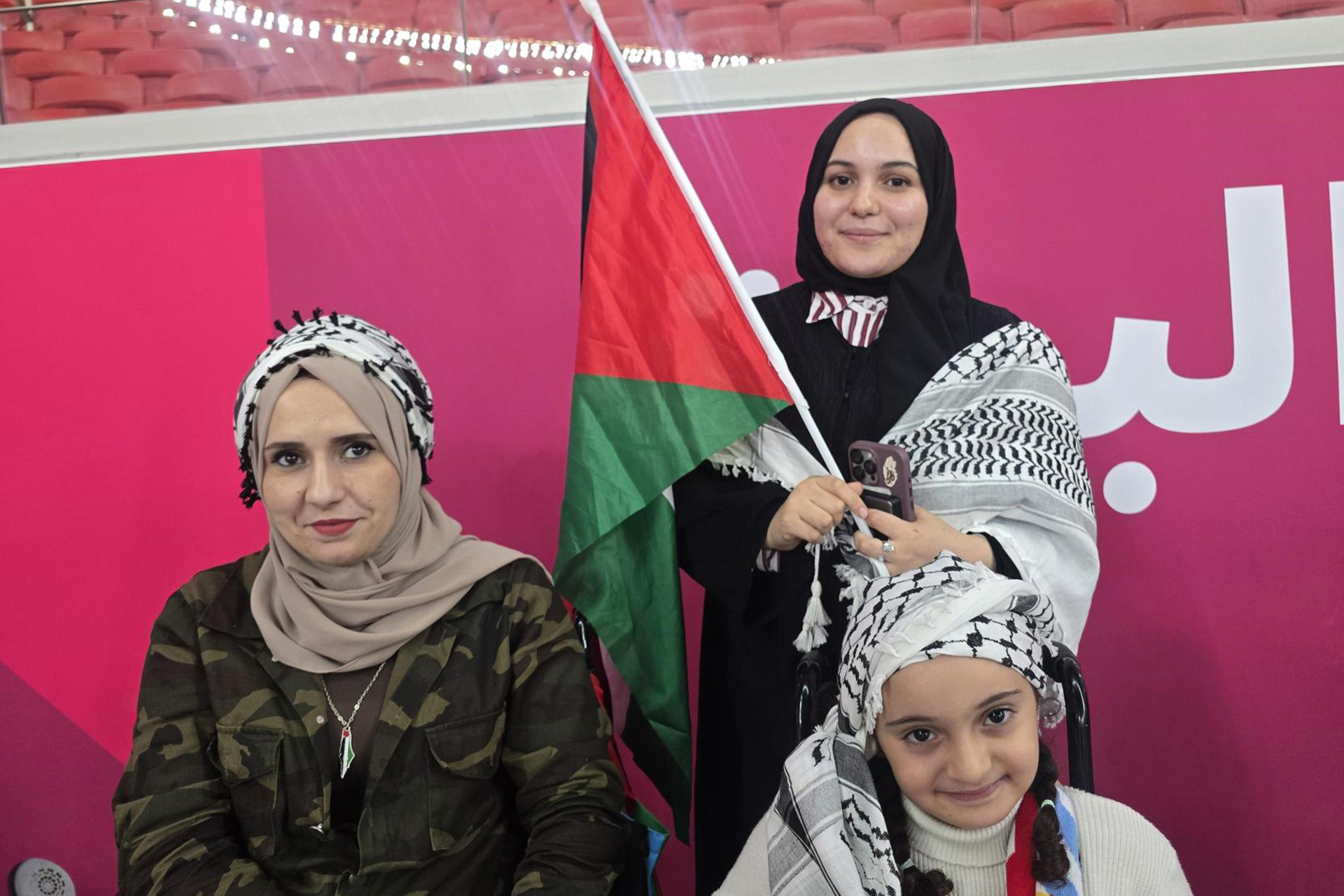 قصة عائلة غزية..من أوجاع الحرب إلى أفراح كأس العرب