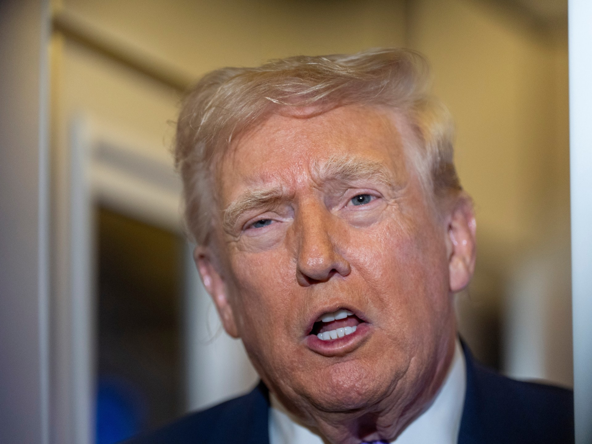 ترامب يؤكد تعليق قرارات اللجوء لفترة طويلة