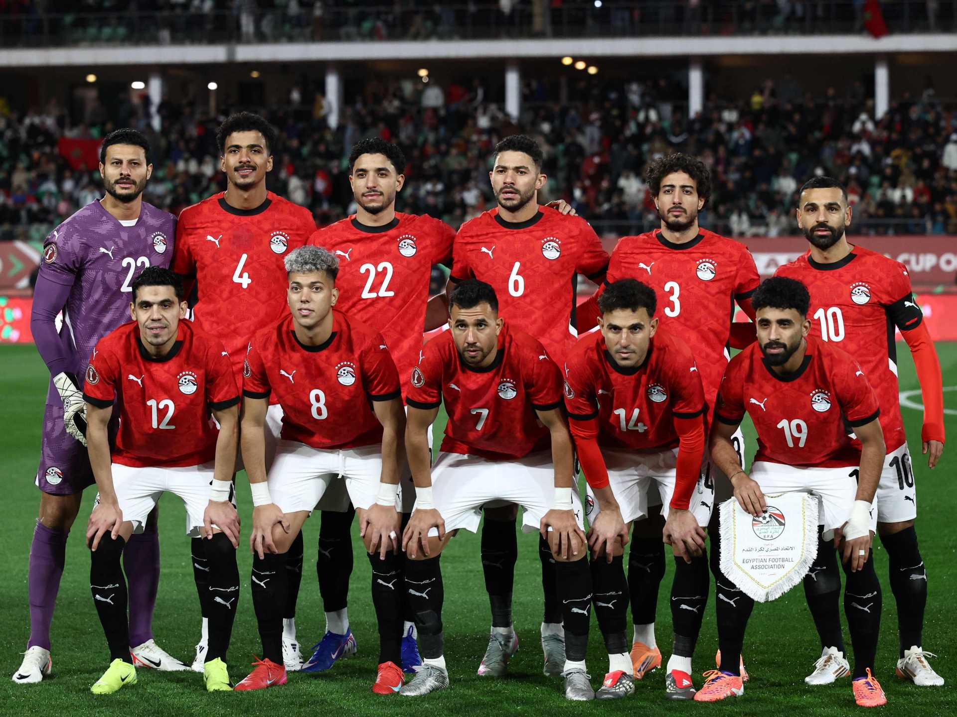 مصر ضد أنغولا في كأس أفريقيا.. الموعد والتشكيلتان والقنوات الناقلة