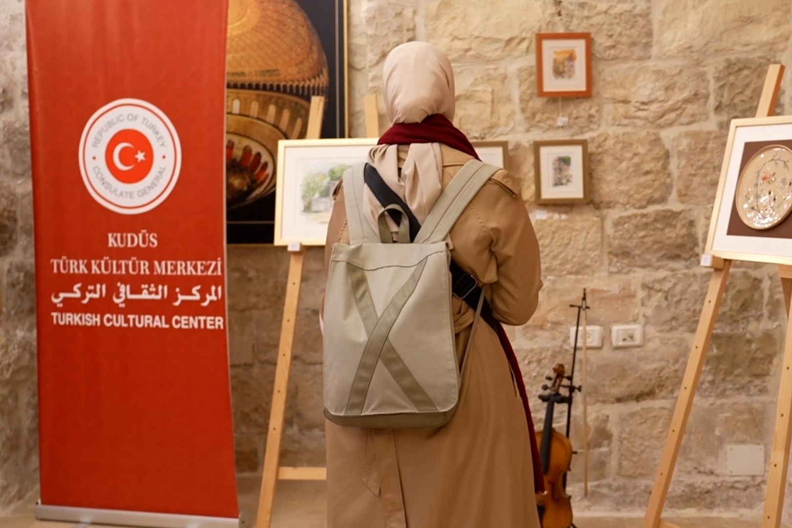 "بين الطين والماء".. معرض تركي بالقدس عن القرى الفلسطينية المهجّرة