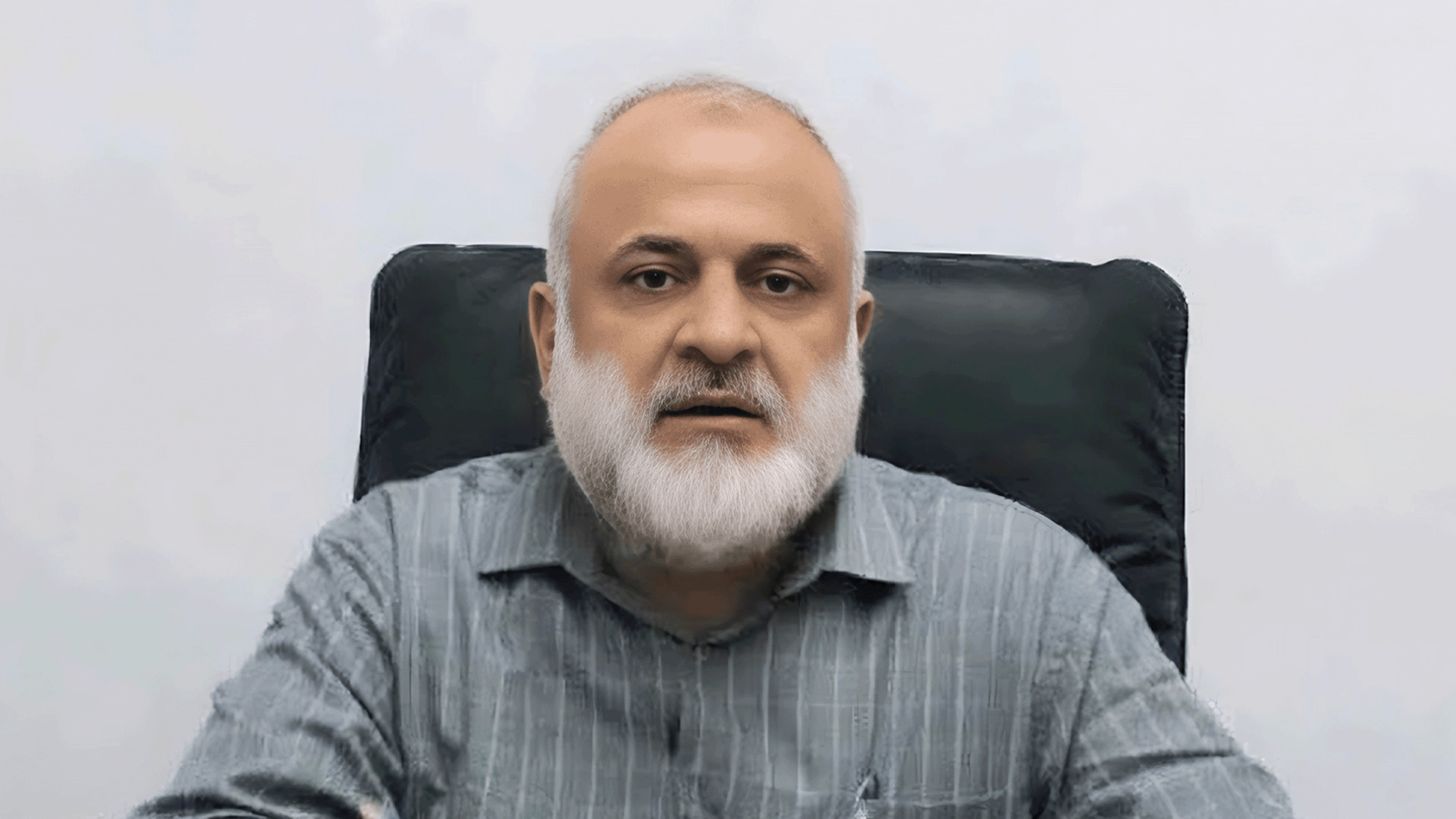 حزن ولوم.. المنصات تتفاعل مع اغتيال الاحتلال رائد سعد