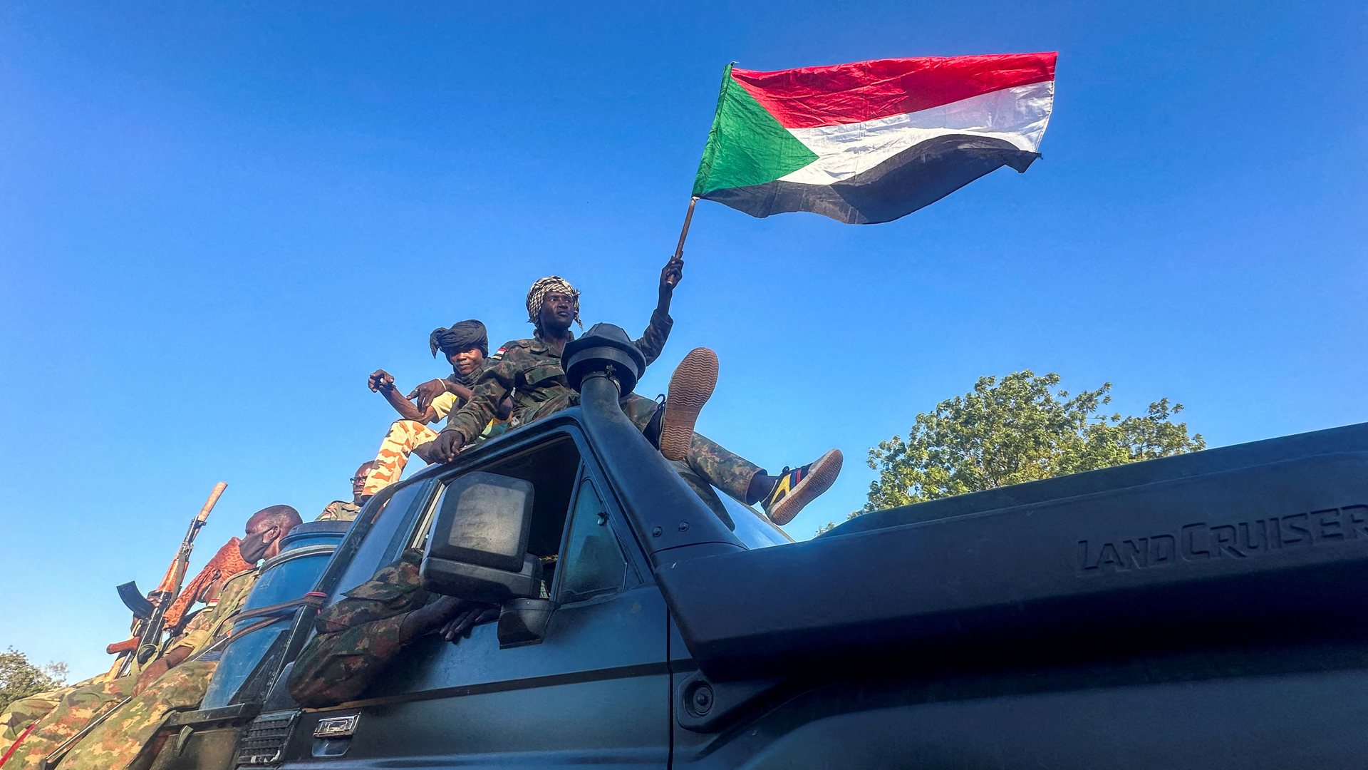 السودان 2025: تحولات عسكرية وانقسام سياسي ينذر بتعقيد الأزمة