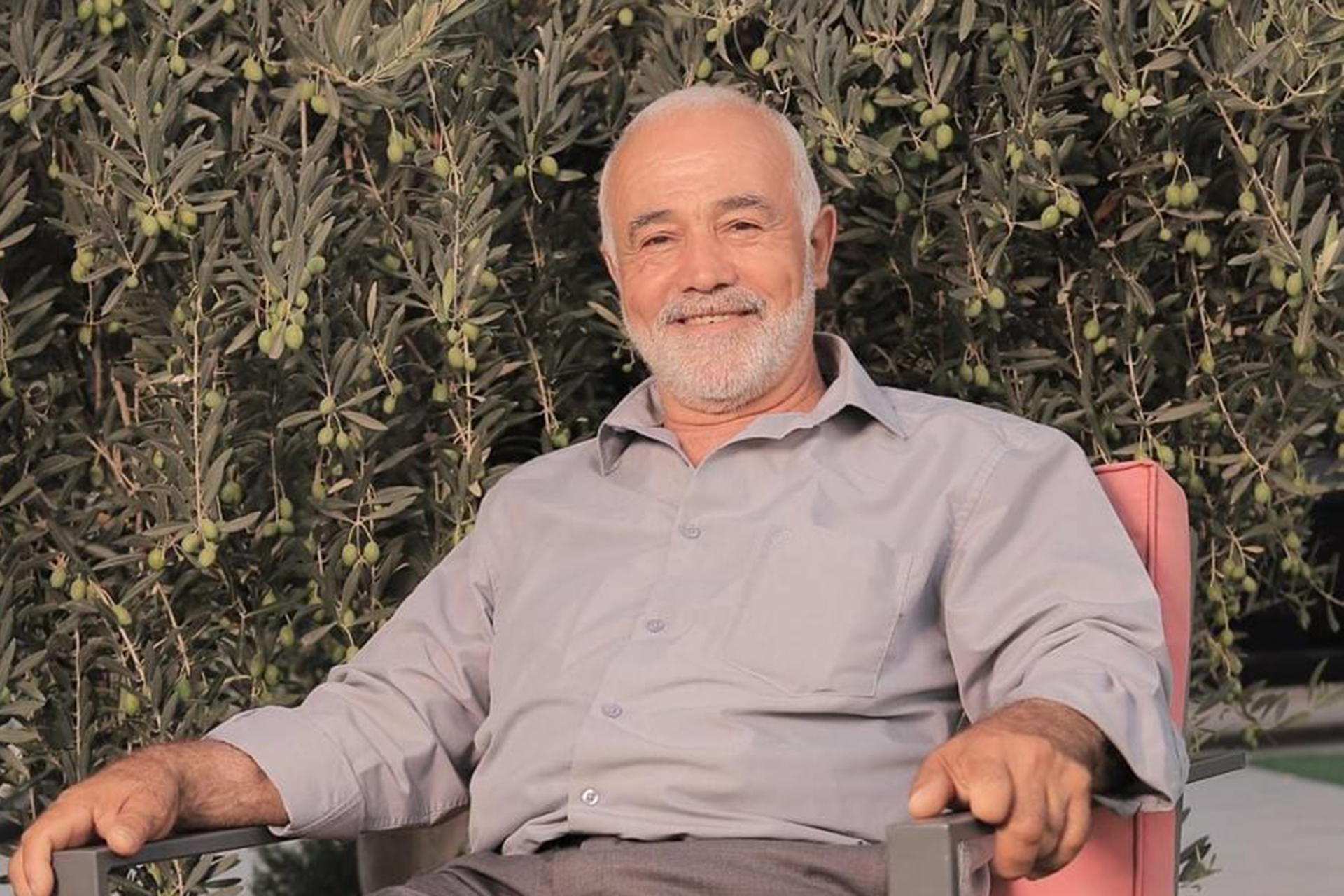 فيصل سباعنة.. مسن فلسطيني يصارع الموت في الاعتقال الإداري