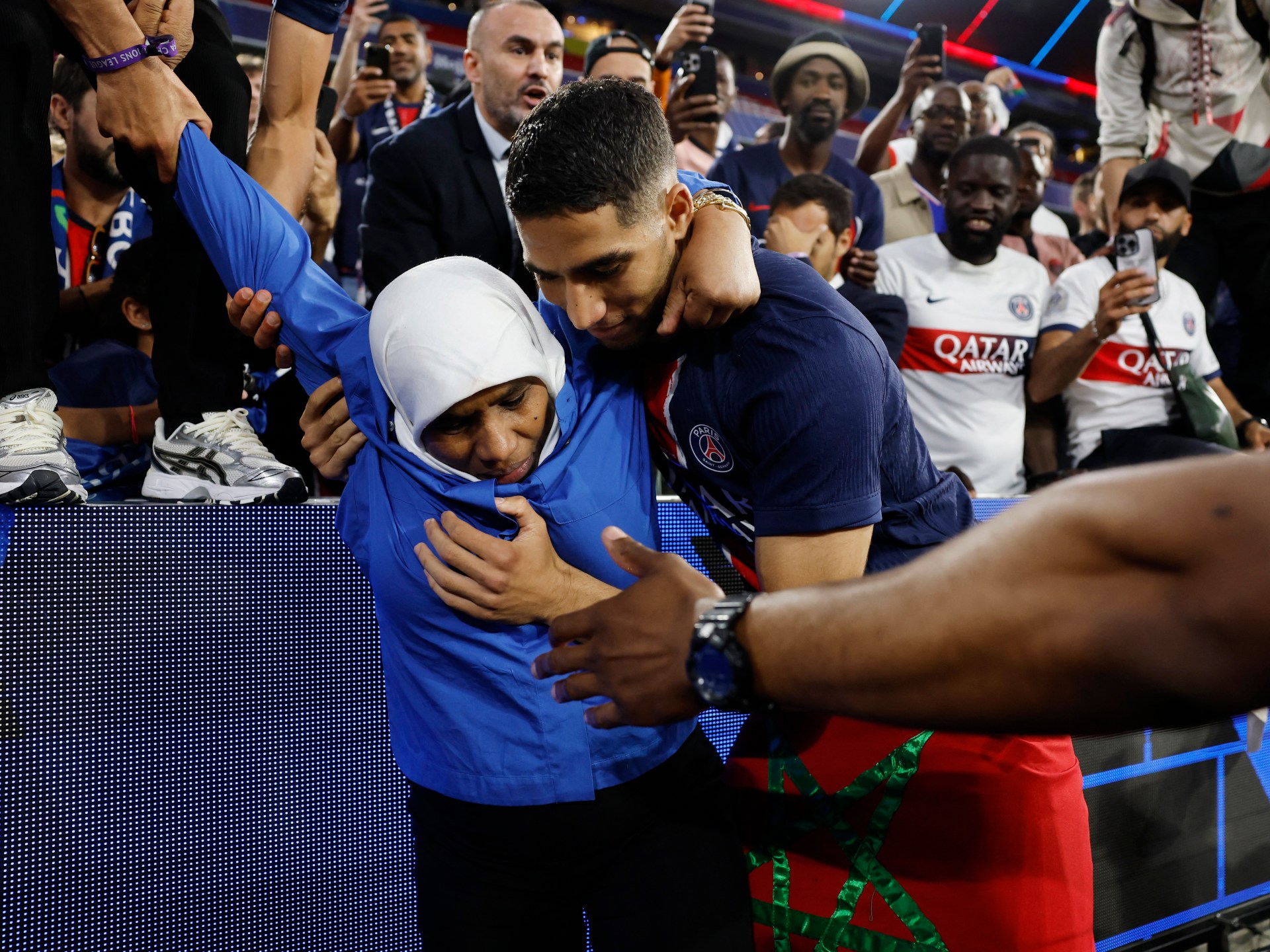 كأس أفريقيا.. كيف أعادت كرة القدم تعريف "معنى الوطن" لجيل المهجر؟