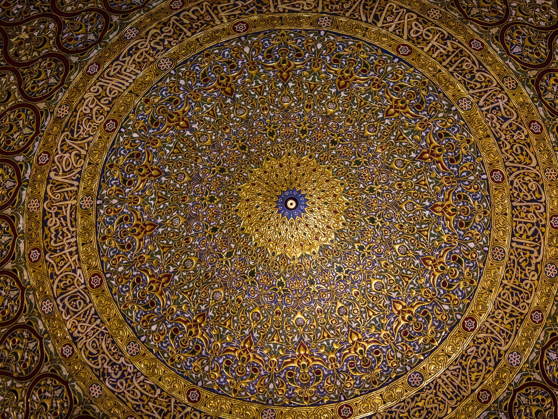 بالصور.. قبة الصخرة بالمسجد الأقصى من الداخل