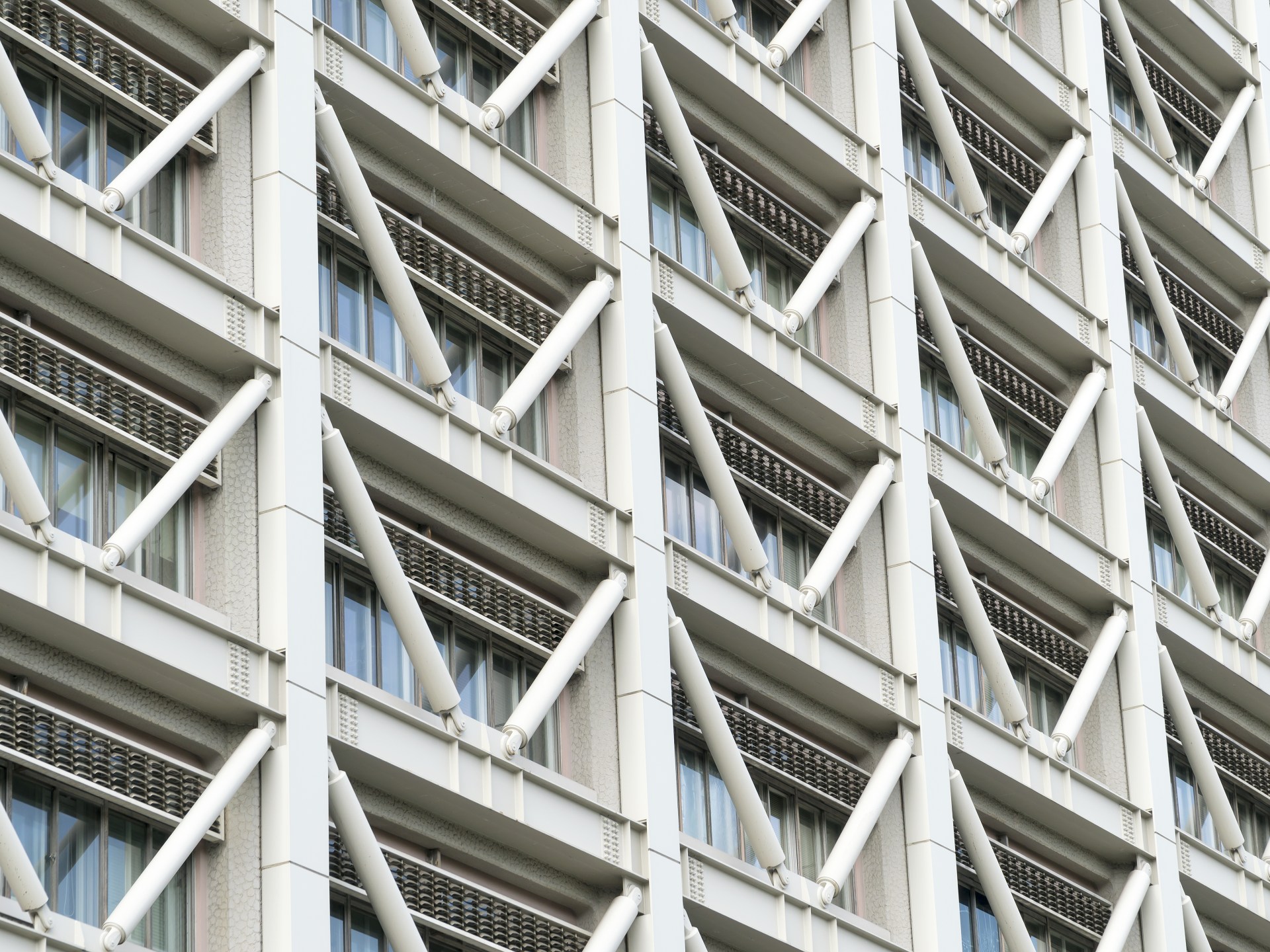 علماء يجيبون الجزيرة نت: ما سر صمود مباني اليابان ضد الزلازل؟