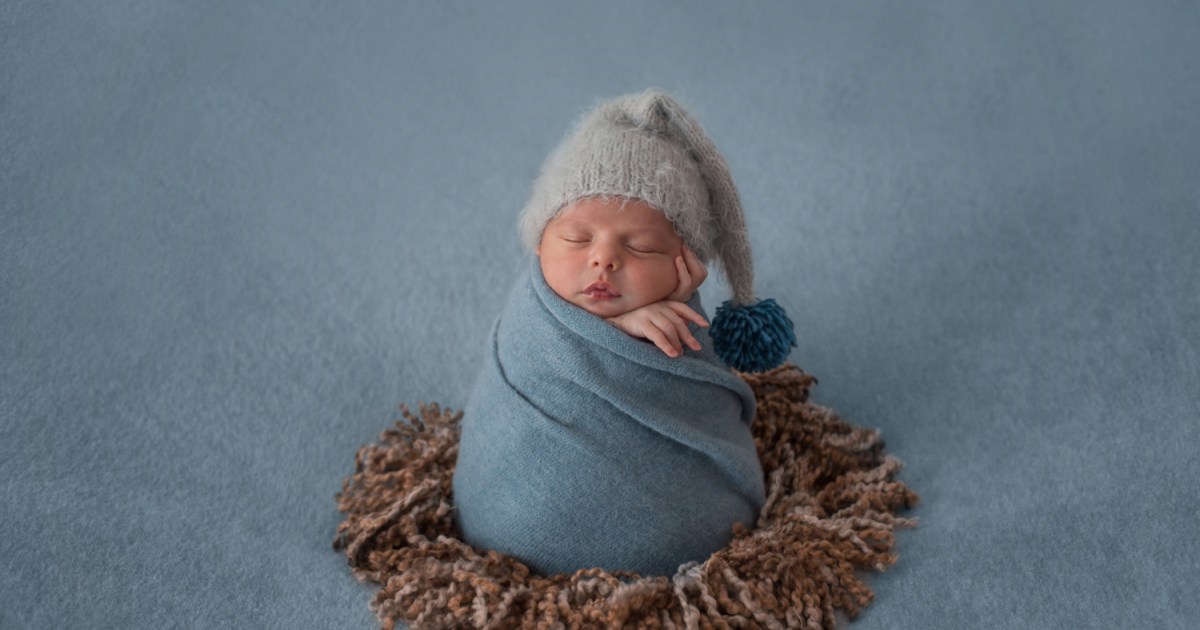 جلسات تصوير الرضع.. متى تتحول الذكرى الآمنة إلى خطر يستوجب الإيقاف الفوري؟