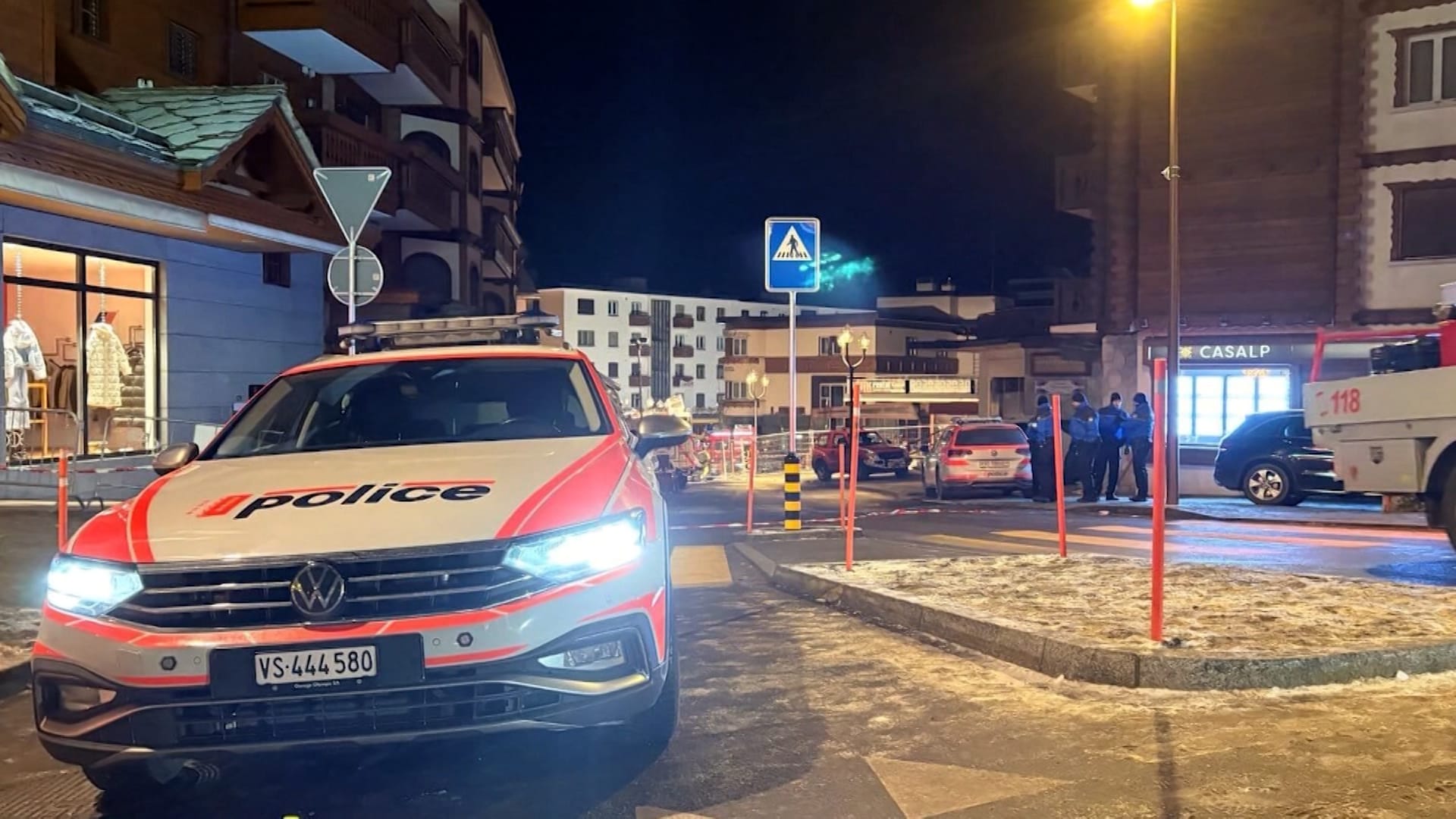 حريق مروع يضرب منتجع تزلج في سويسرا ويخلف عشرات الضحايا