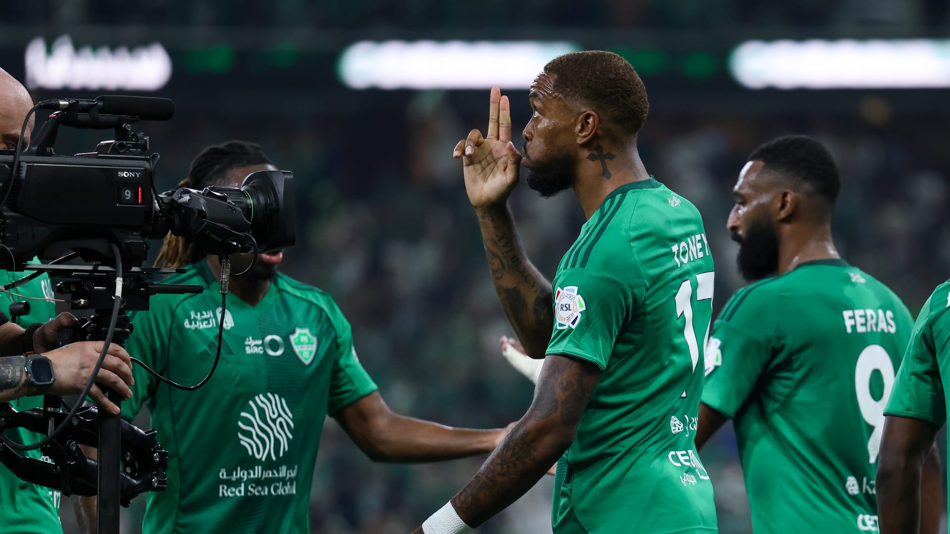 شهدت "تألق" إيفان توني.. الأهلي يهزم النصر في مباراة "درامية"