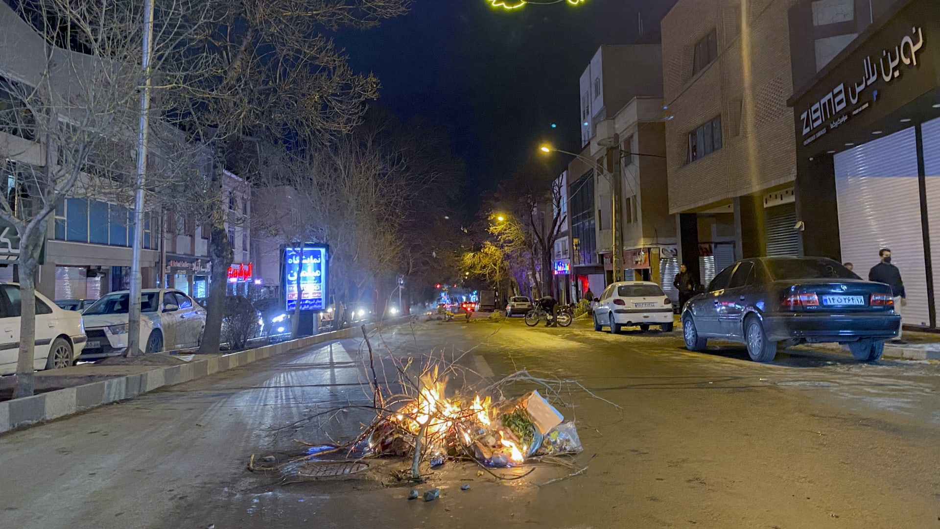 "إيران لن تستسلم لأعدائها".. أول تعليق من المرشد الإيراني على تهديدات ترامب بحماية المحتجين