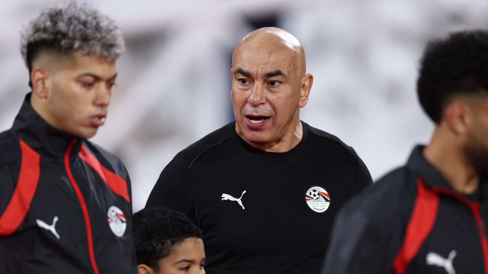 ماذا دار بين حسام حسن ولاعبي منتخب مصر قبل مواجهة بنين؟