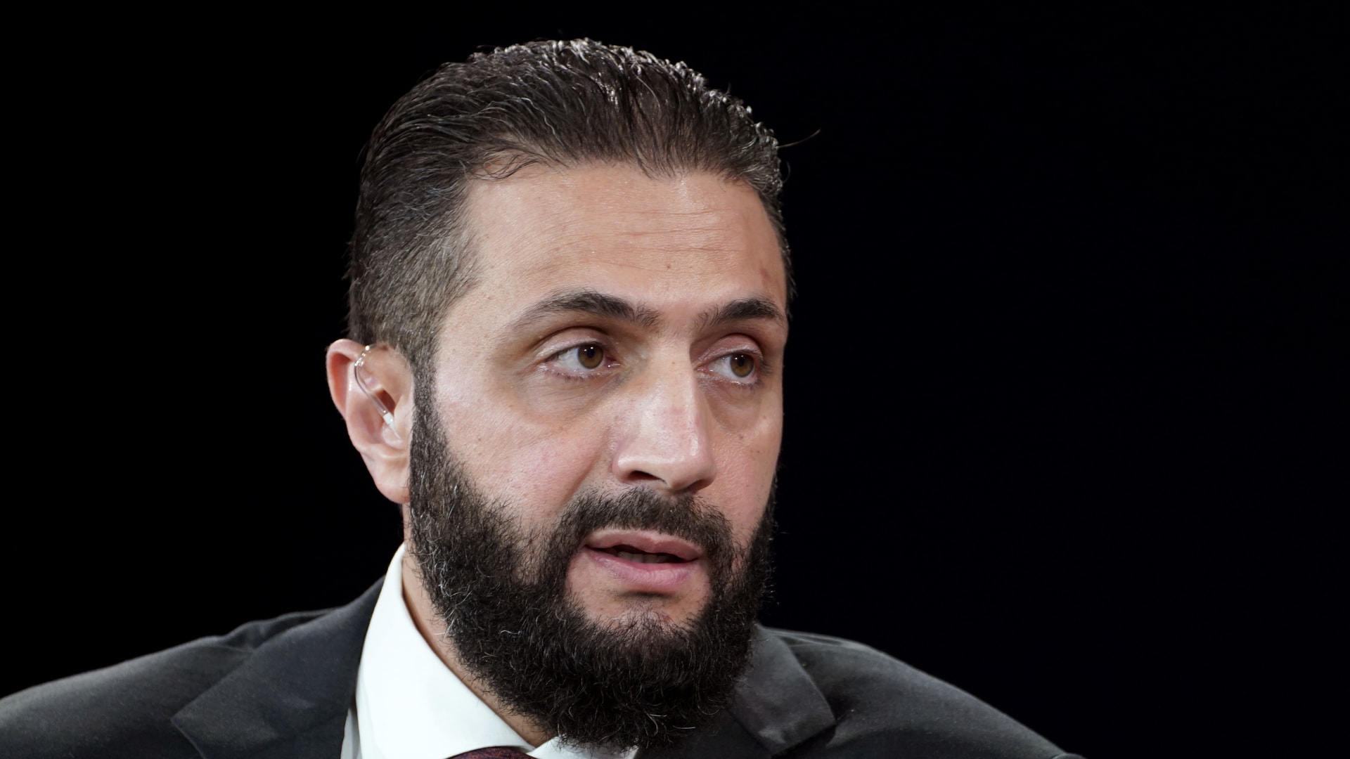 السلطات السورية ترد على ما أثير حول استهداف الشرع في "حدث أمني"
