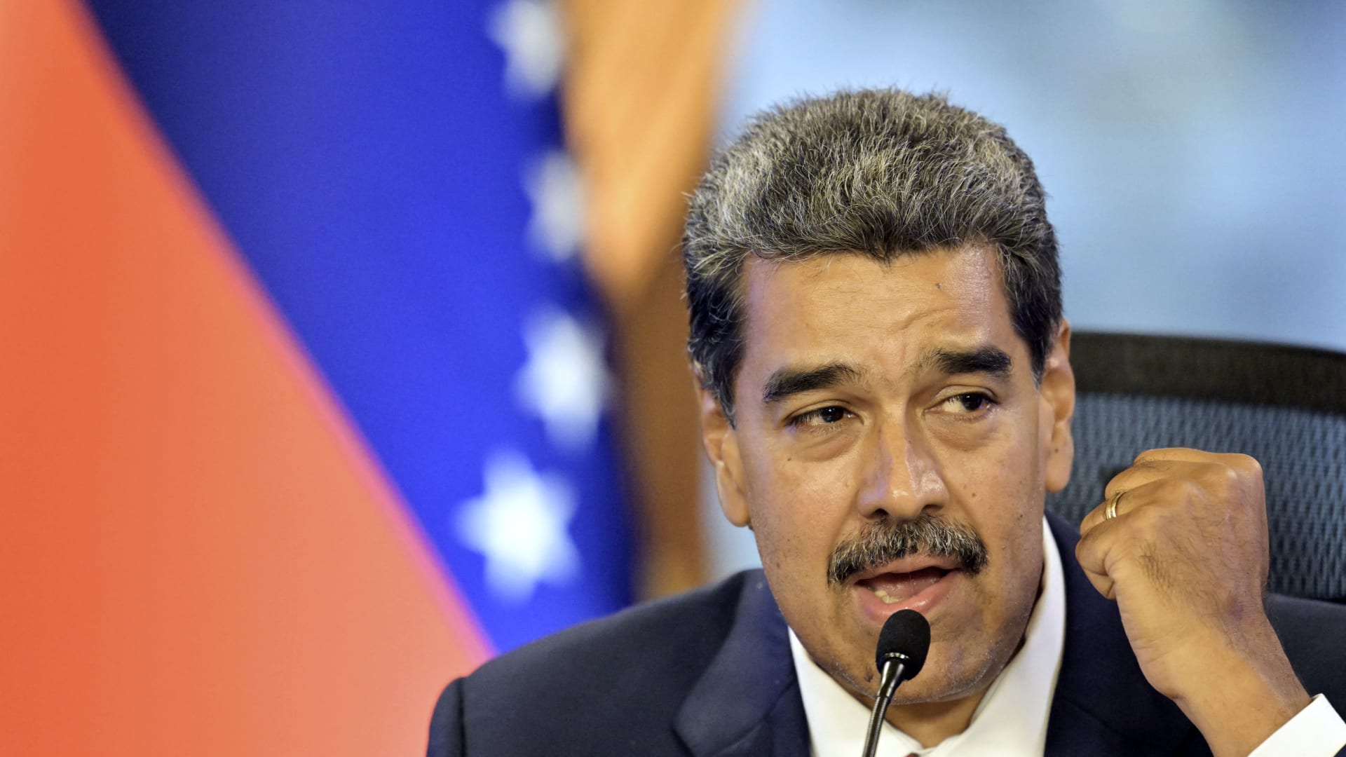 "أنا برىء ومازلت رئيسًا لفنزويلا".. أبرز لحظات أول ظهور لمادورو في المحكمة