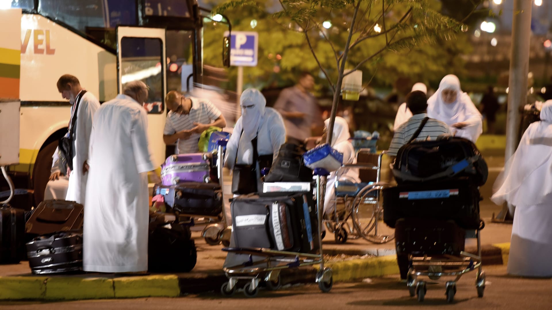 لماذا اشترطت الحكومة المصرية الحصول على شهادة "الاستطاعة الصحية" لإصدار تأشيرة الحج السياحي؟