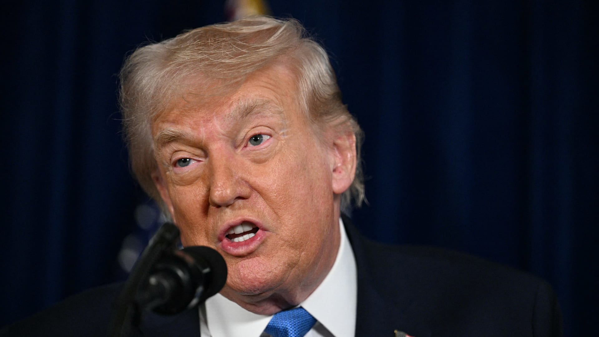 "فنزويلا ستشتري منتجات أمريكية الصنع فقط".. ترامب يكشف تفاصيل صفقة النفط