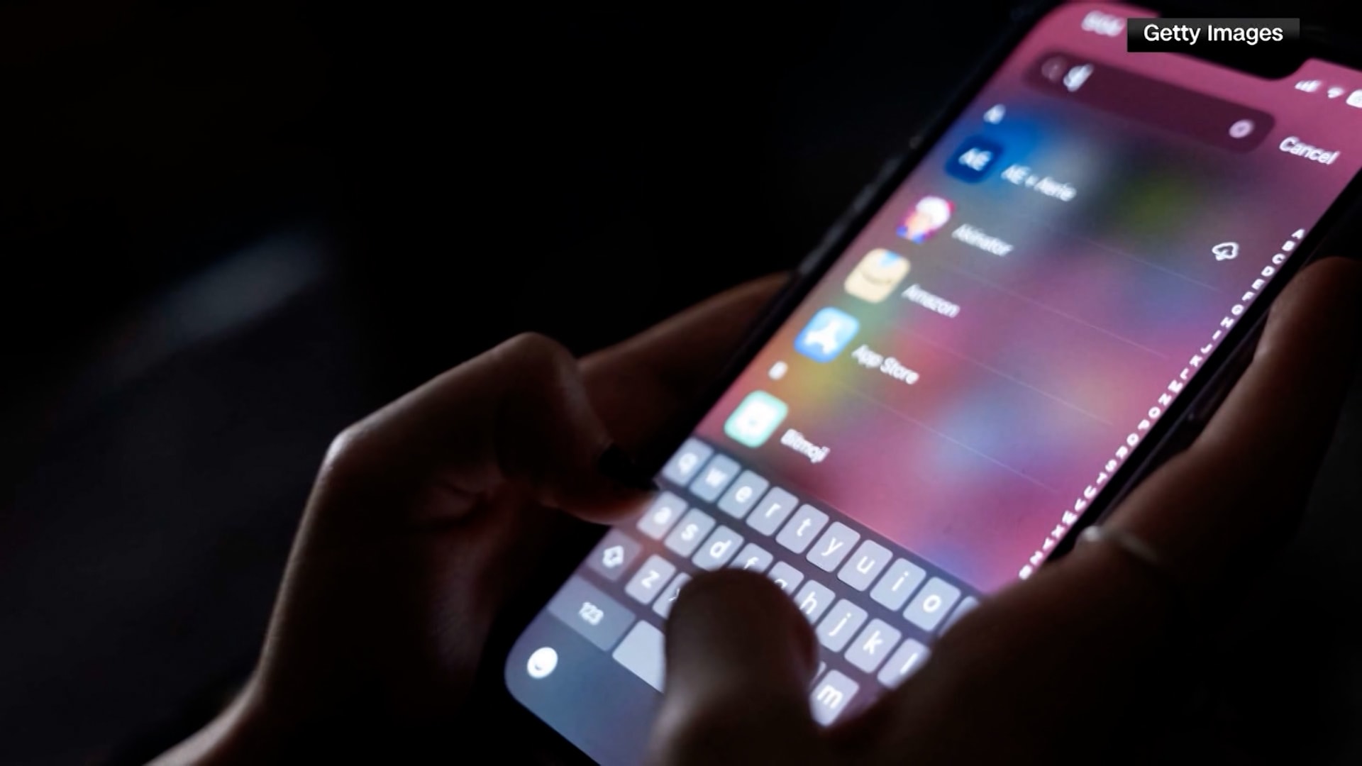 بعد قضية انتحار مراهق.. اتهامات تطارد روبوتات الدردشة بالذكاء الاصطناعي