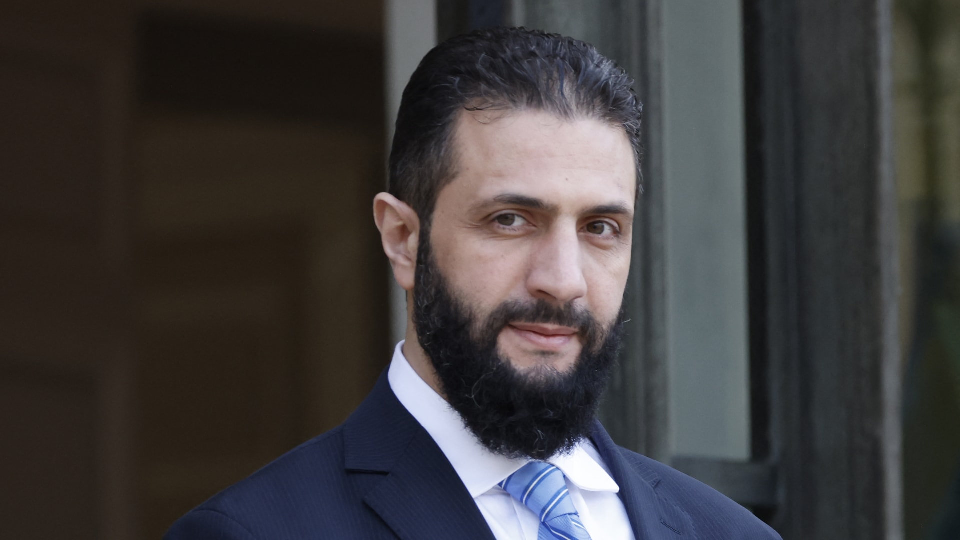 ظهور جديد لأحمد الشرع باستقبال كوستا وفون دير لاين في قصر الشعب