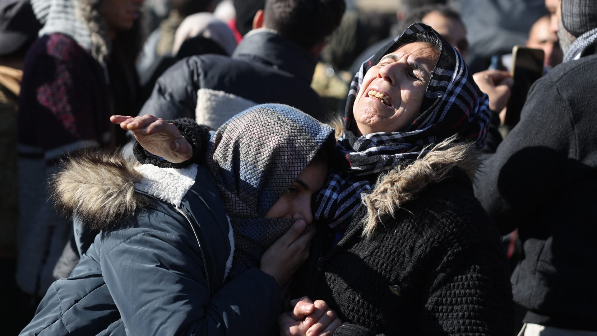 رأي.. السيدة الأولى للعراق شاناز إبراهيم أحمد تكتب: نفاق السلام العالمي..ازدواجية المعايير وثمن الحرب