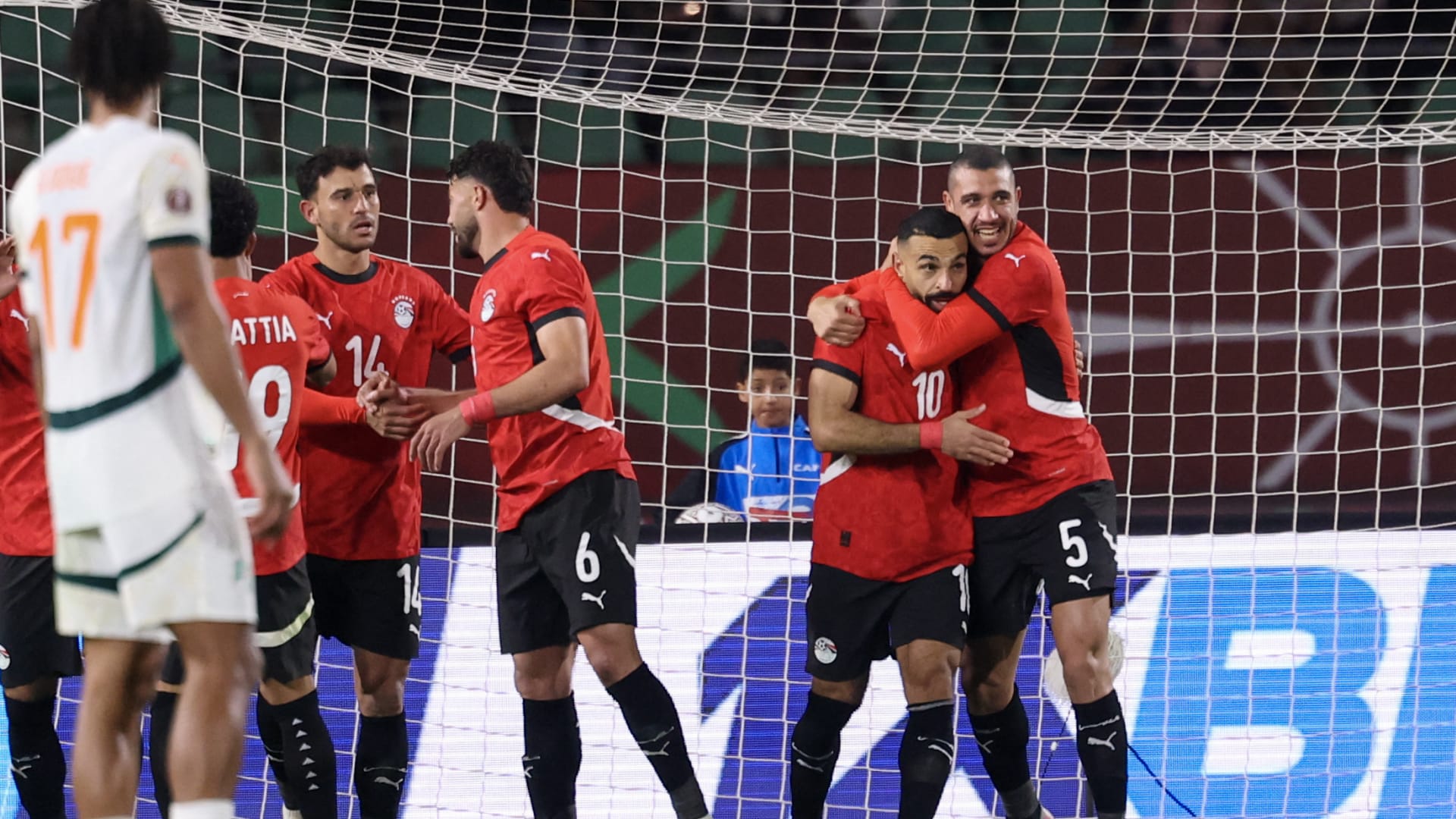 بهذه الطريقة.. علاء مبارك يتفاعل مع تأهل منتخب مصر لنصف نهائي كأس إفريقيا