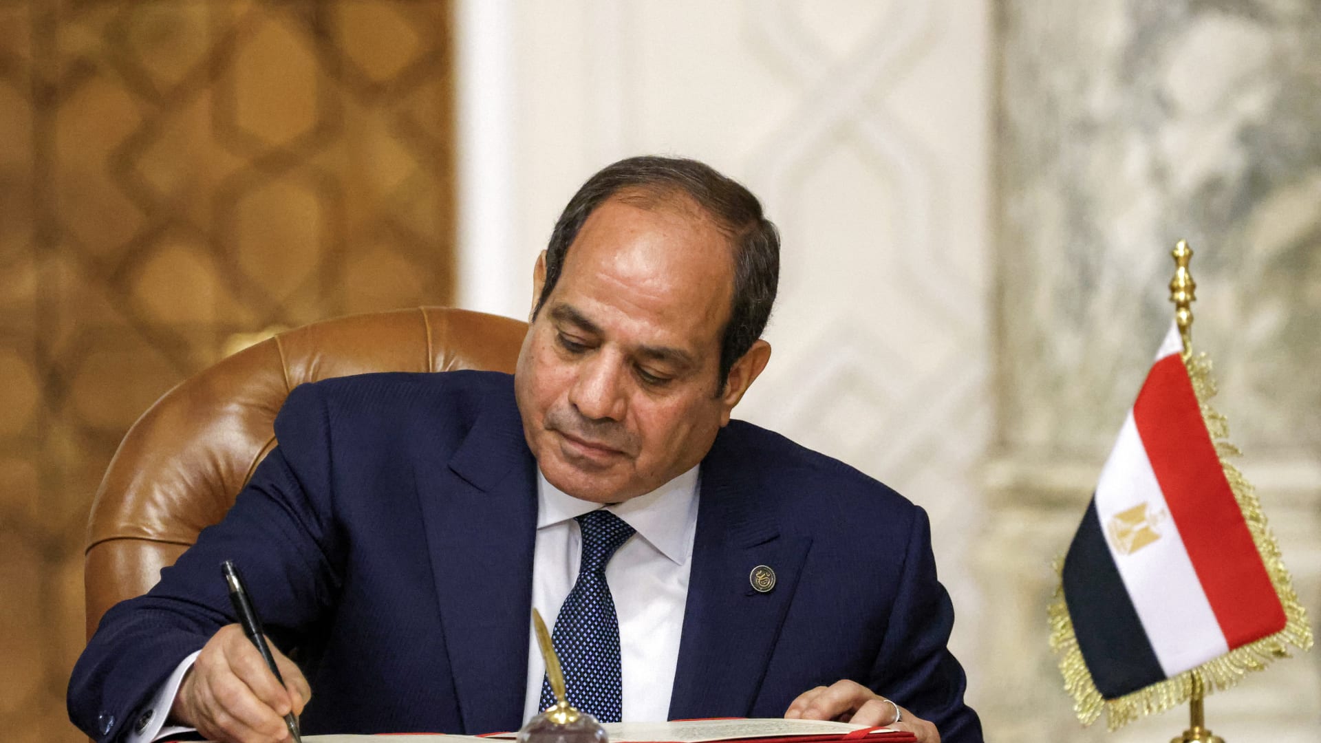 من بينهم سامح شكري.. السيسي يعين 28 عضوا بمجلس النواب إليكم الأسماء