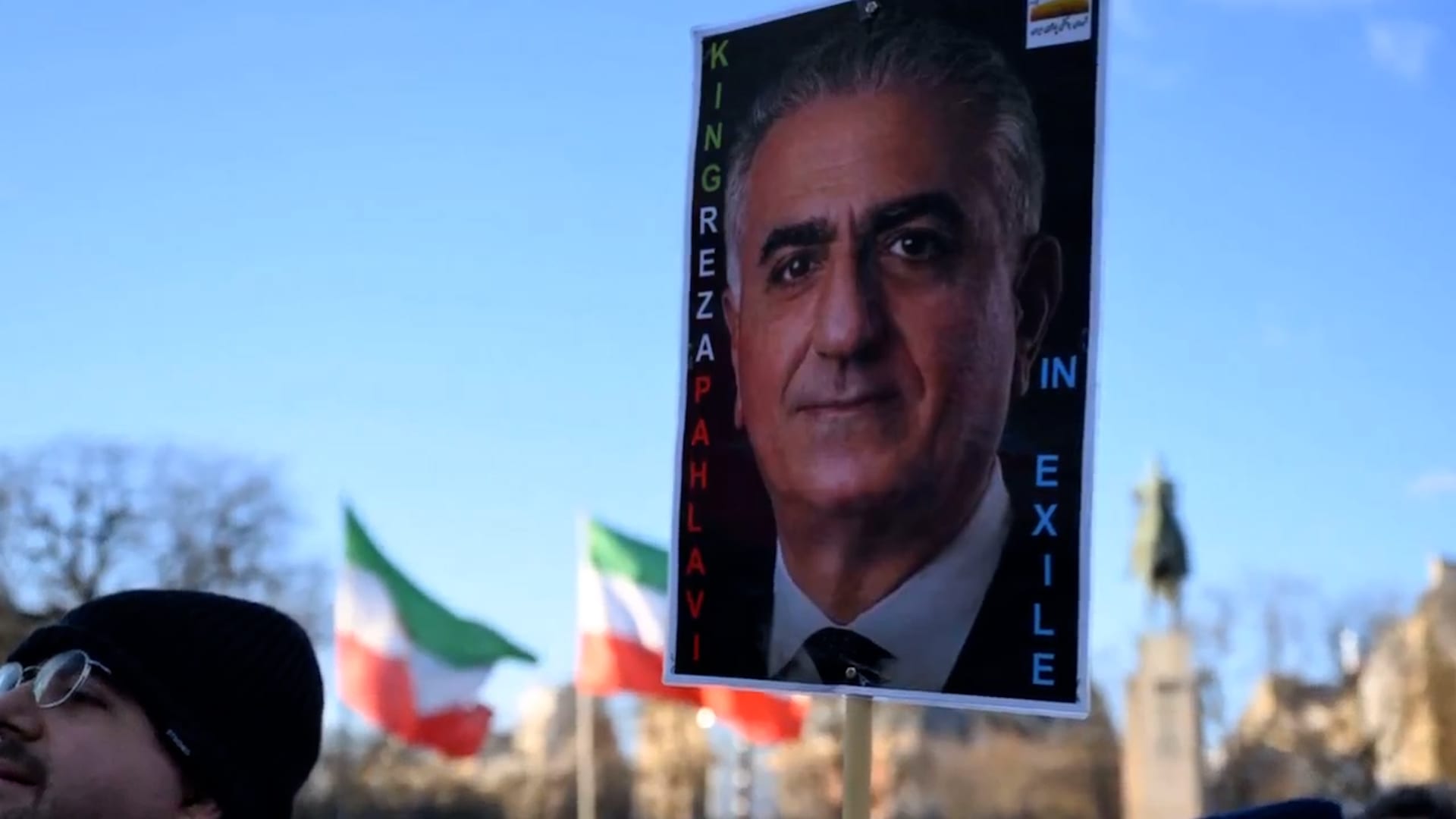 هل تبرم أمريكا صفقة مع الحرس الثوري أم يكون لابن شاه إيران دور بمستقبل البلاد؟.. خبير يوضح لـCNN