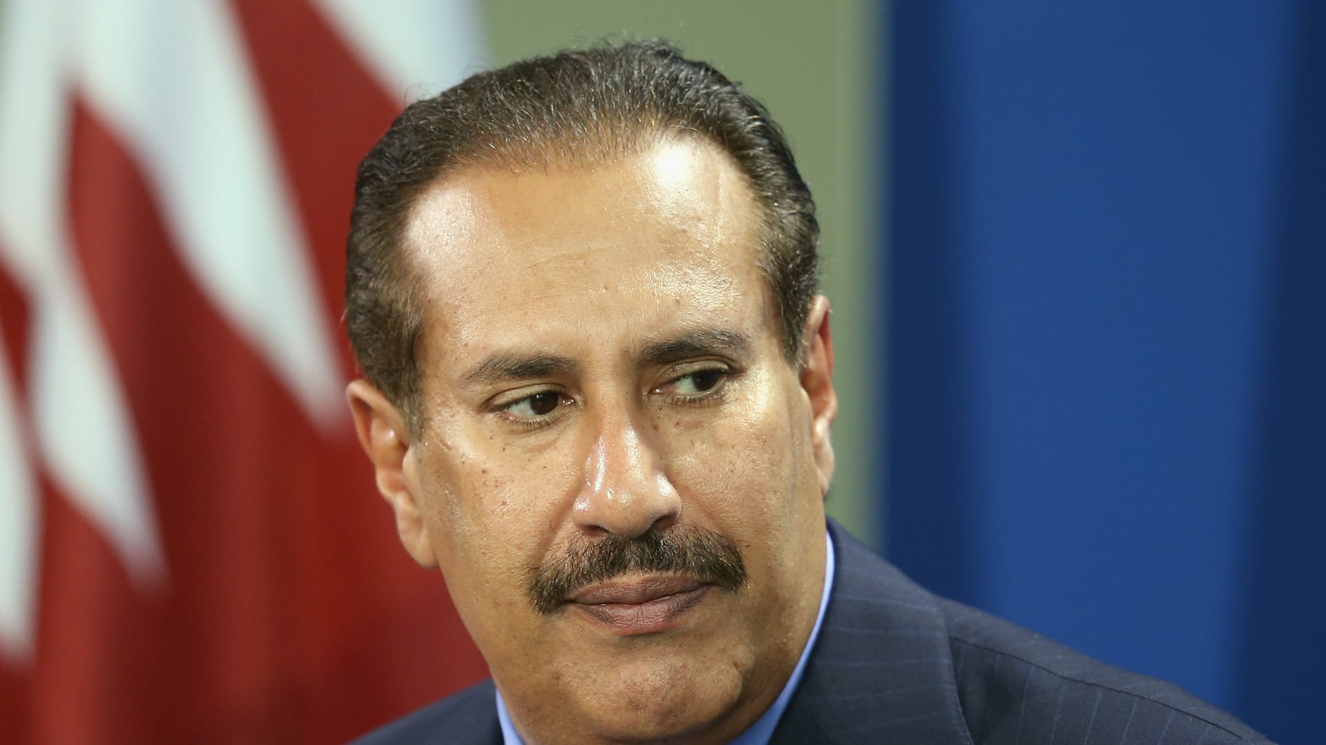 "لن يكون في صالح أصدقاء أمريكا".. حمد بن جاسم يحذر من ضرب إيران