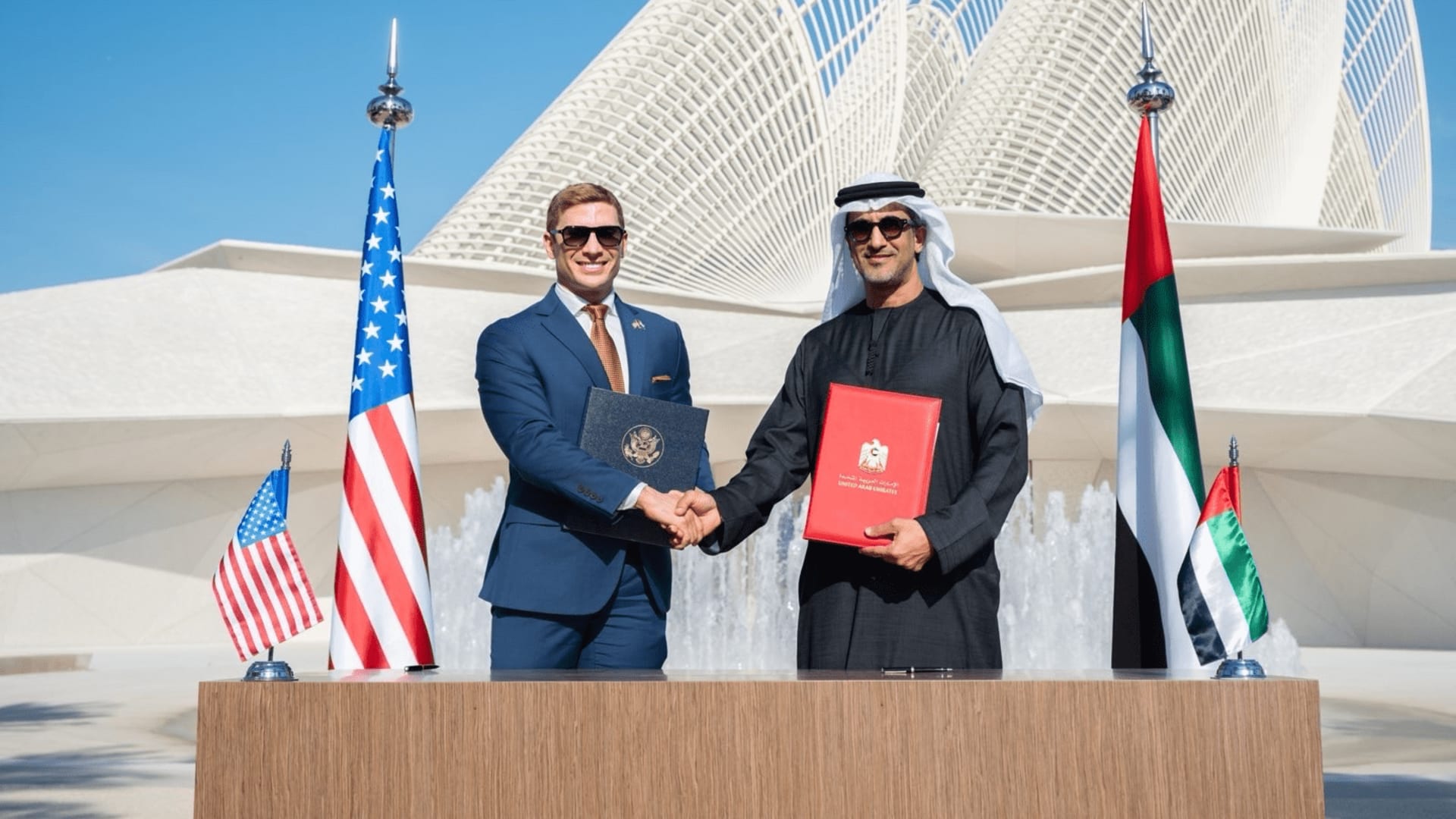 الثانية عربيًا.. واشنطن تعلن انضمام الإمارات إلى تحالف "باكس سيليكا"